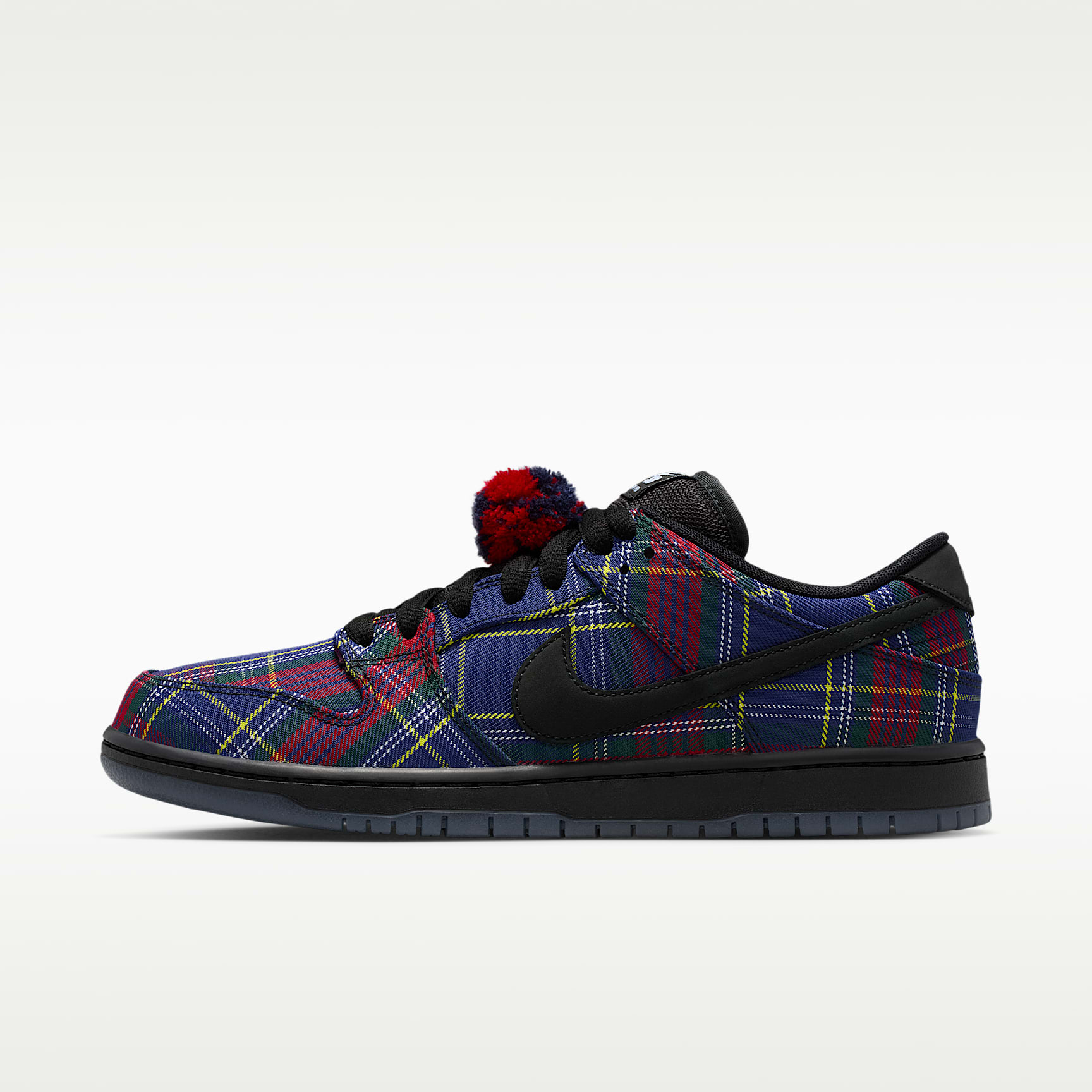 Nike SB Dunk Low Pro Skate Shoes