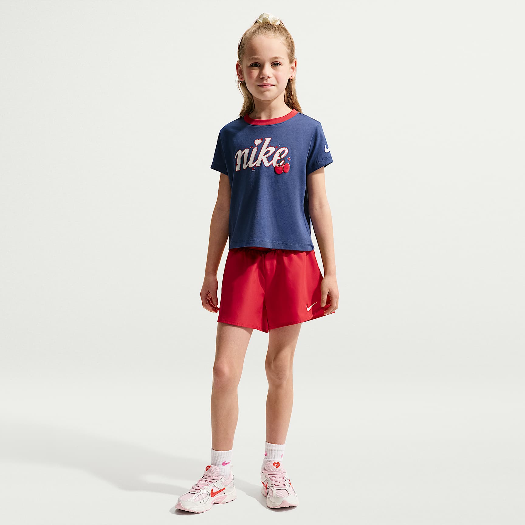 Conjunto de playera y shorts Crossover Dri-FIT para niños talla pequeña Nike