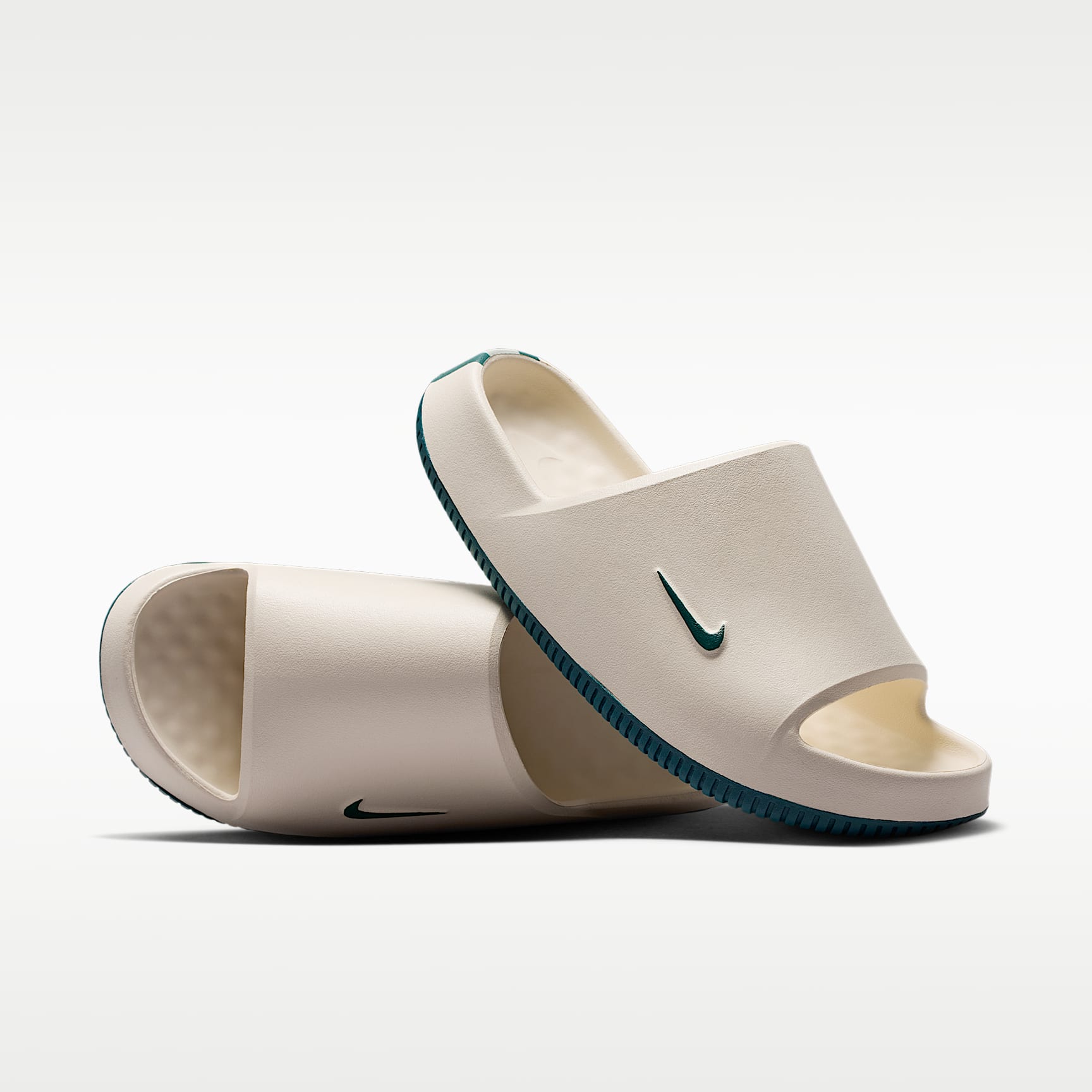 Nike Calm (Philadelphia Eagles) Men's NFL Slides