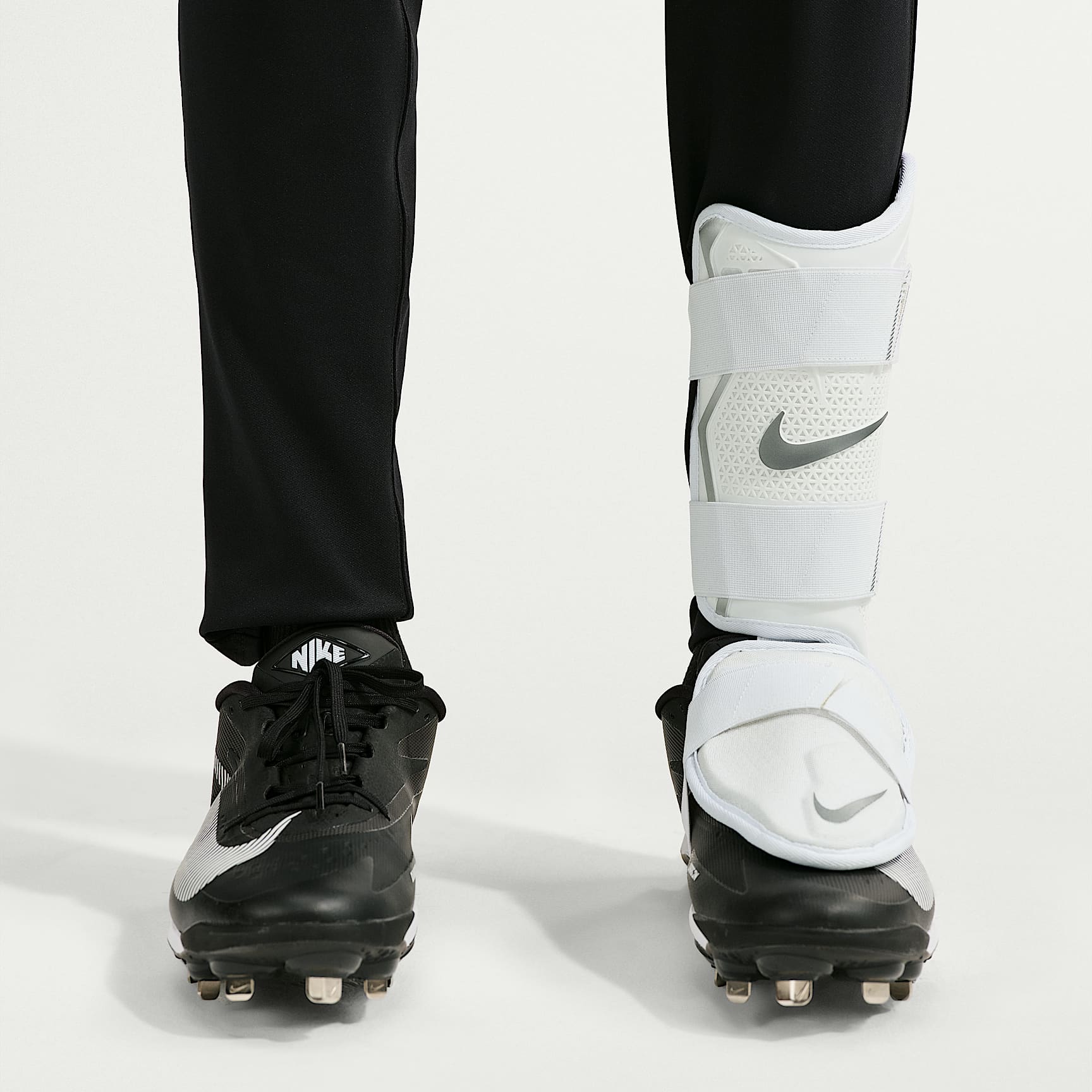Nike Vapor Elite Baseball Batter's Leg Guard (Left-Hand Hitter)