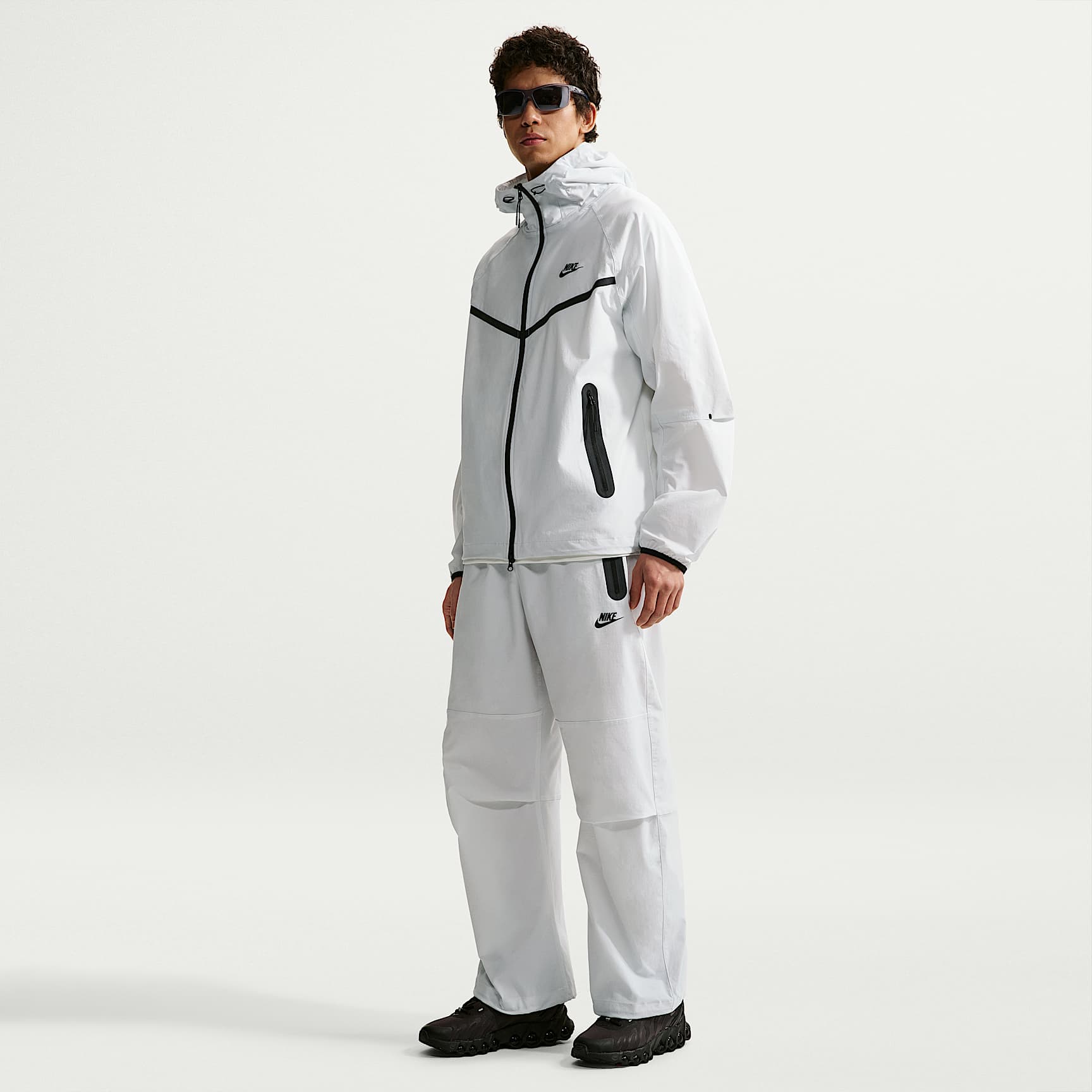 Pants de tejido Woven Dri-FIT para hombre Nike Tech