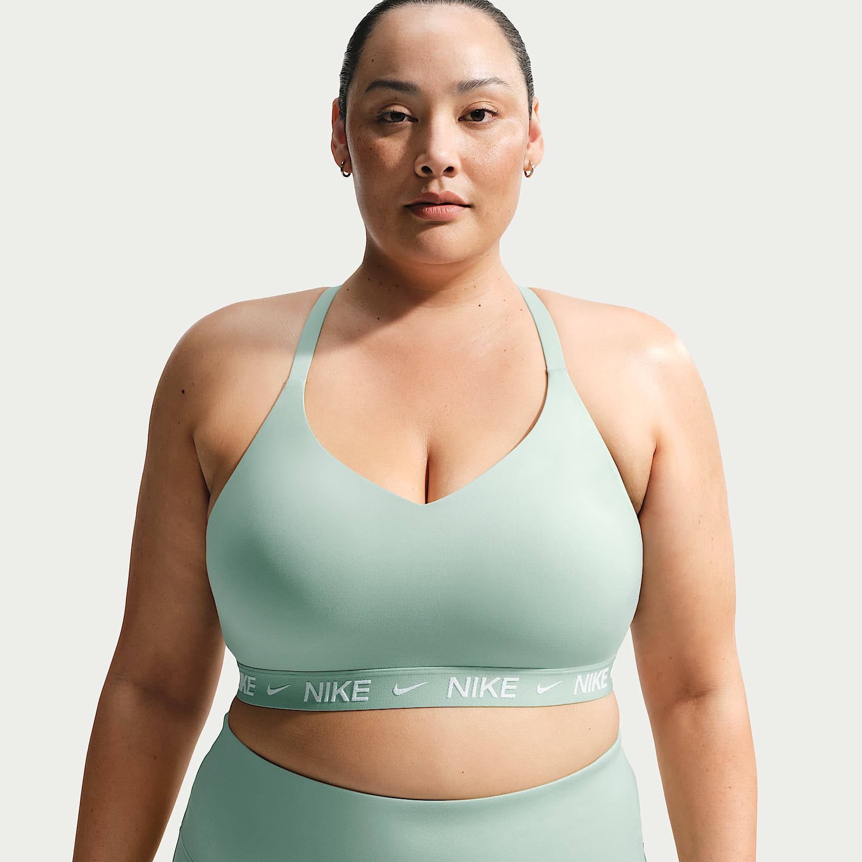 Bra deportivo ajustable acolchado para mujer (talla grande) Nike Indy Light Support