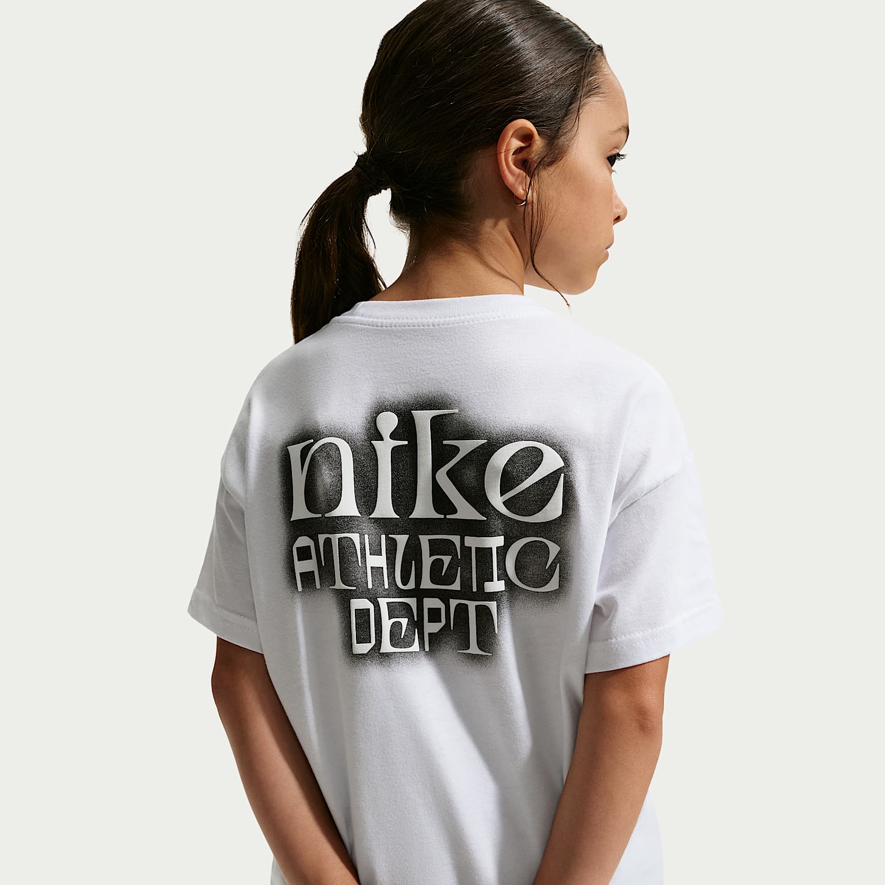 Playera para niños talla grande Nike Sportswear Club Select