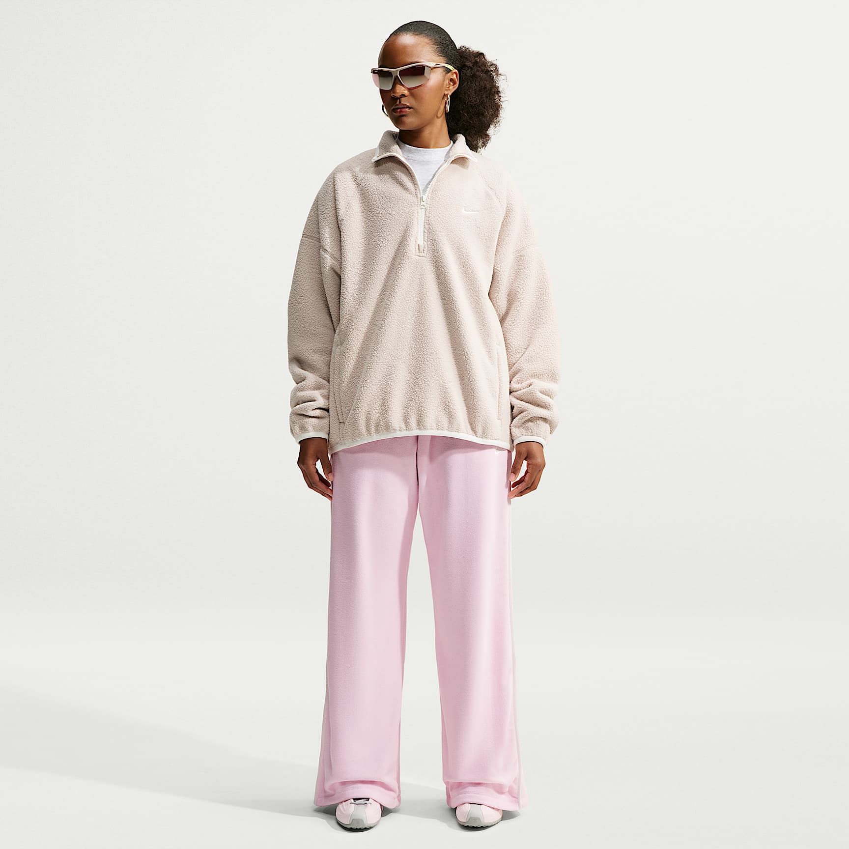 Pants de tiro medio Therma-FIT con dobladillo abierto para mujer Nike Sportswear