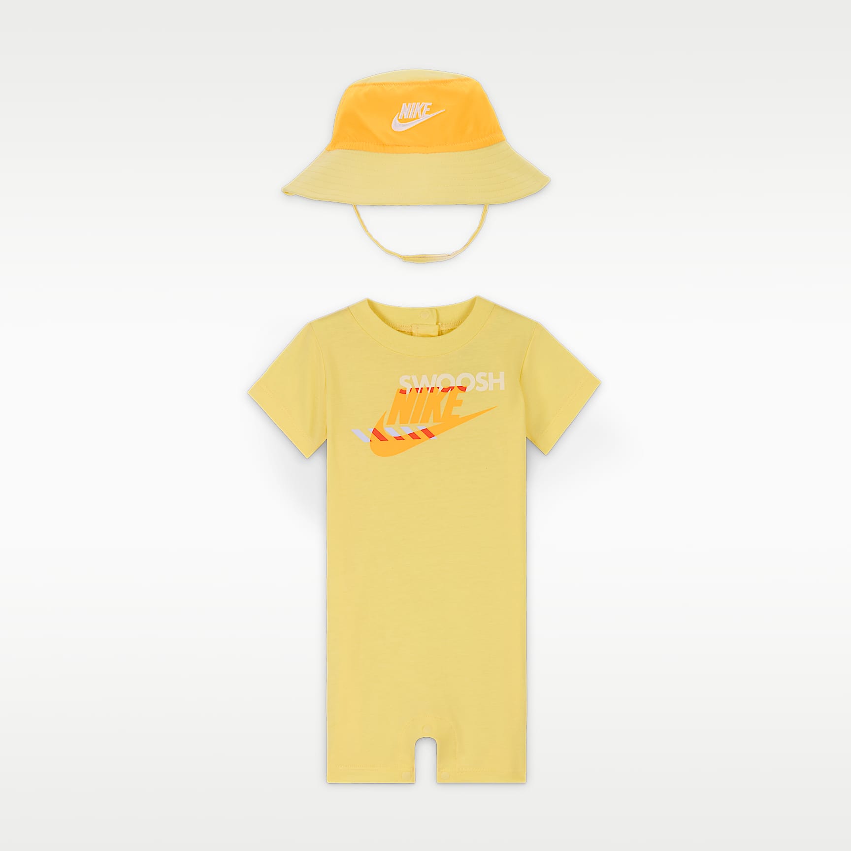 Nike Sportswear PE kezeslábas és karimás sapkaszett babáknak (0-9 hónapos korig)