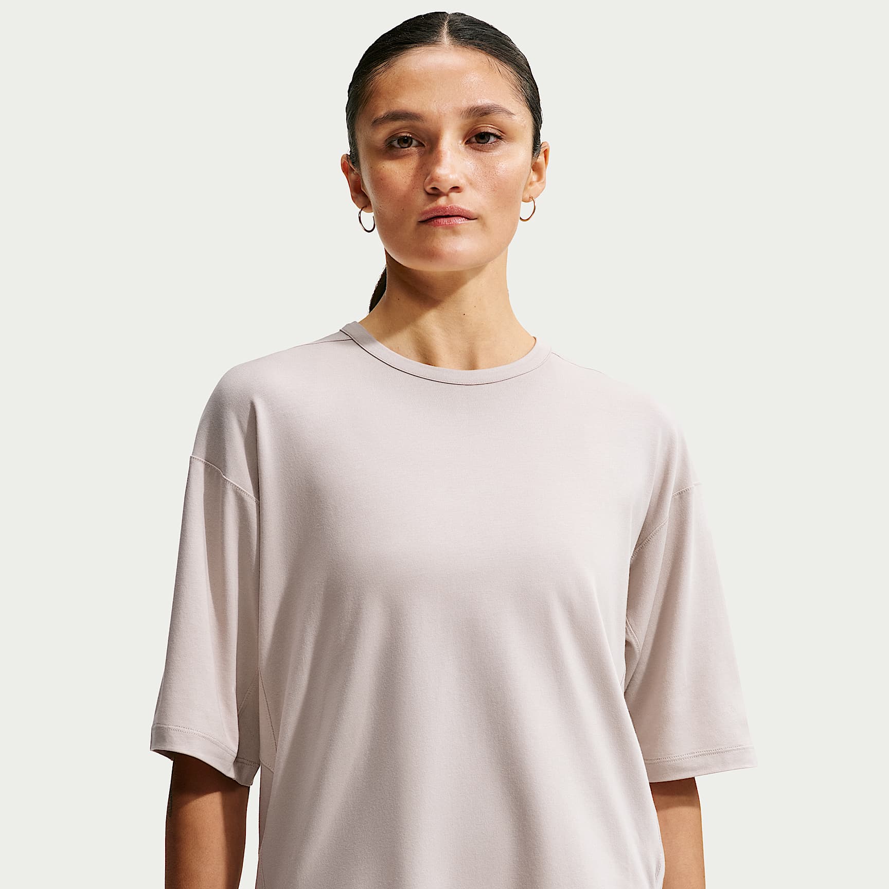 Nike 24.7 ImpossiblySoft Light Women's Dri-FIT Short-Sleeve T-Shirt