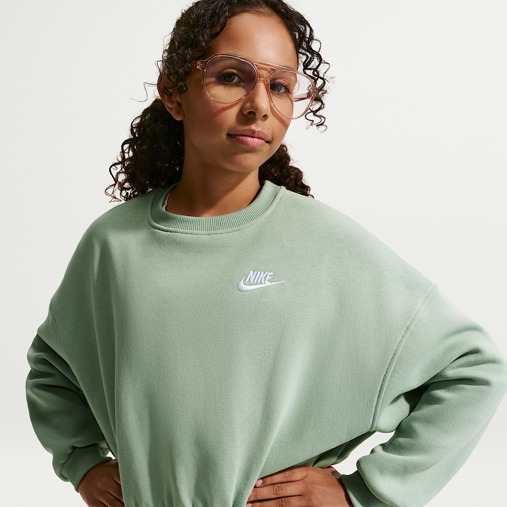 Nike Sportswear Club Fleece Girls' Boxy Crew-Neck Sweatshirt