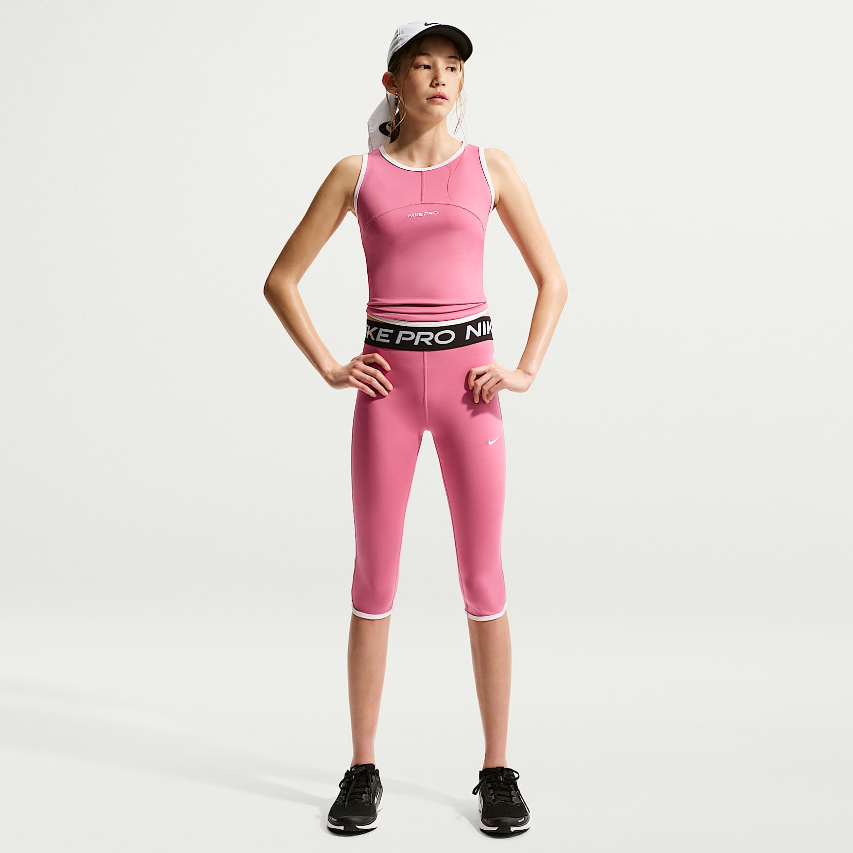 Nike Pro Girls' Dri-FIT Training Capris