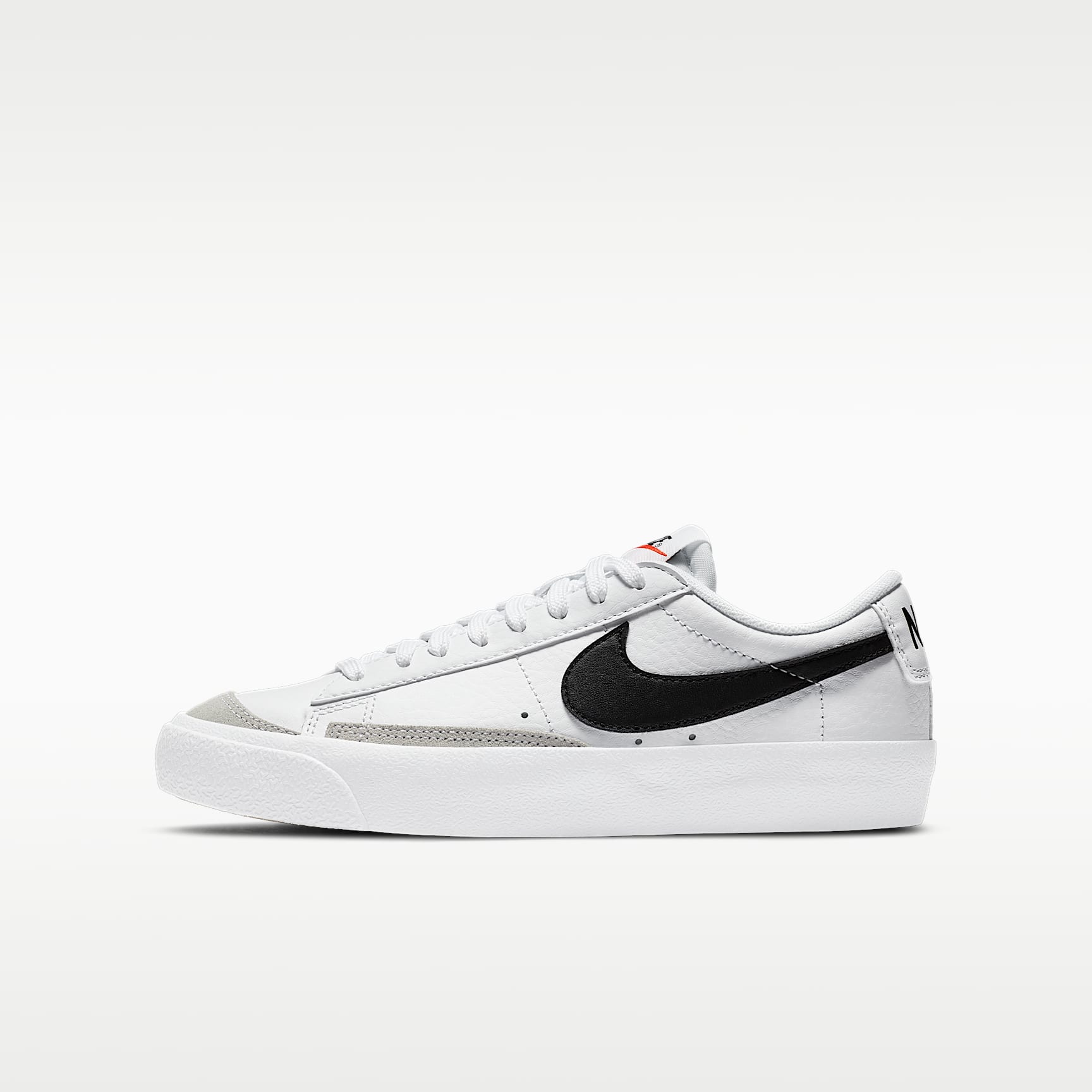 รองเท้าเด็กโต Nike Blazer Low '77