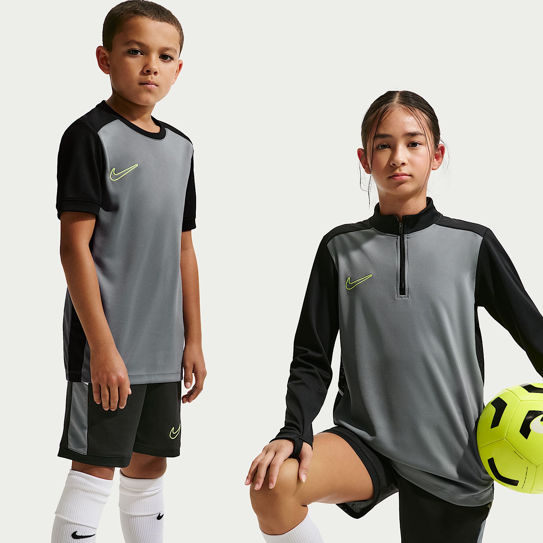 Shorts de fútbol de tejido Knit Dri-FIT para niños talla grande Nike Academy