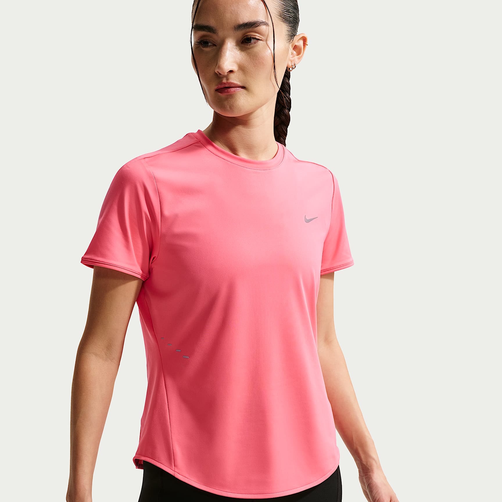 Playera de correr de manga corta Dri-FIT para mujer Nike Swift