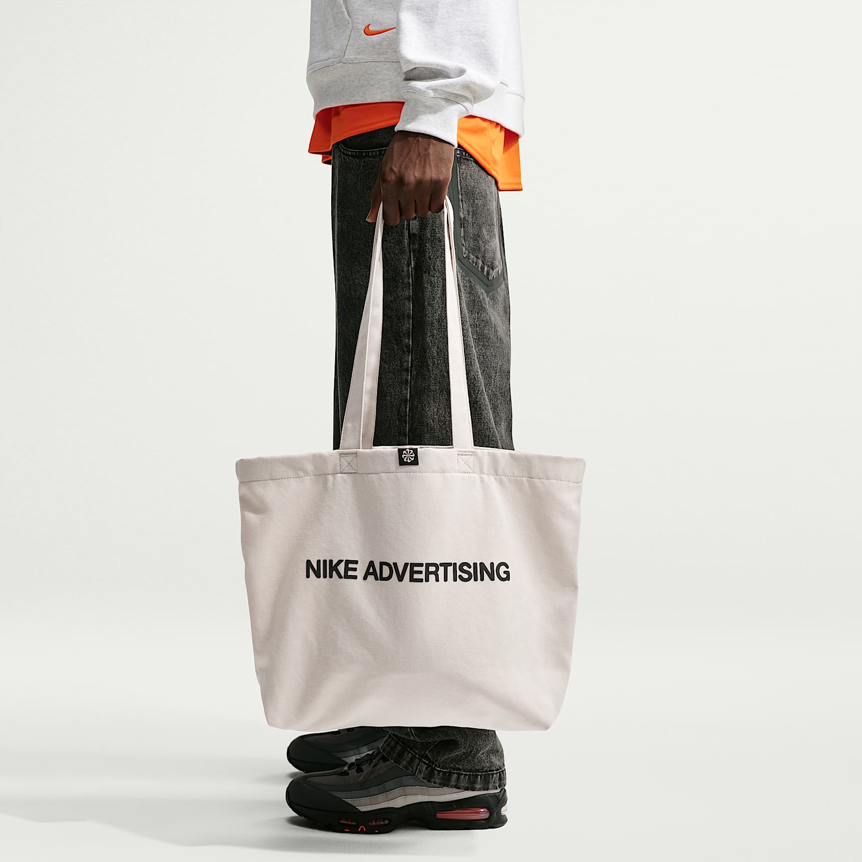 Nike Heritage "Your Message Here" Tote Bag (22L)