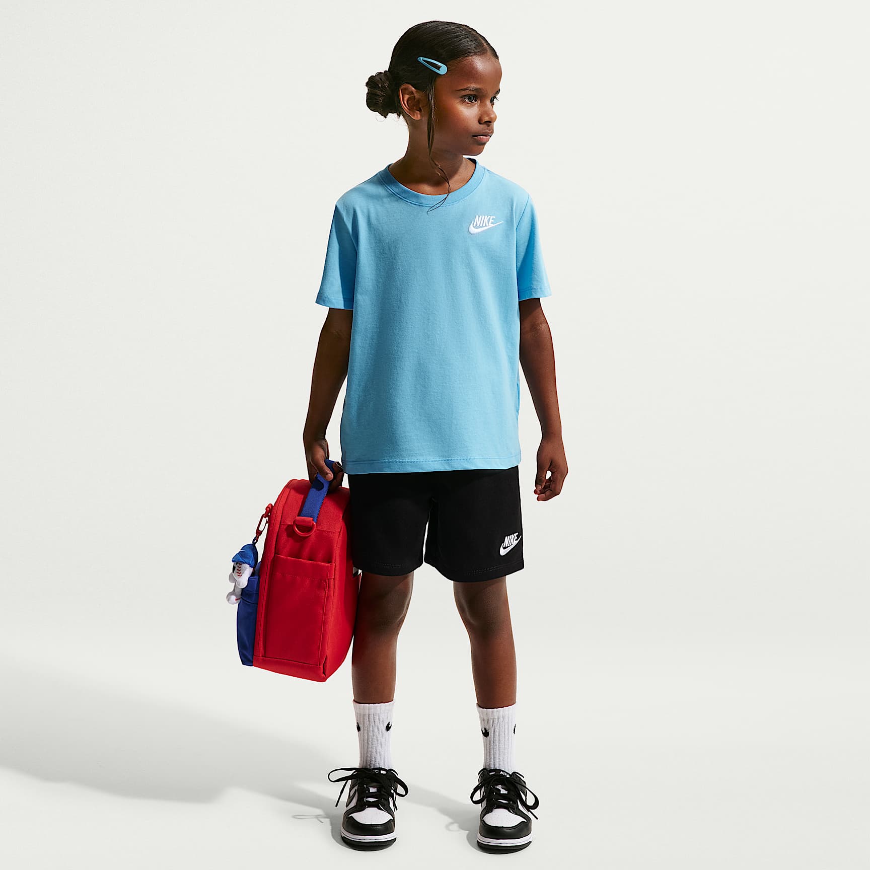 Conjunto de 2 piezas con shorts de tejido Knit Club para niños talla pequeña Nike