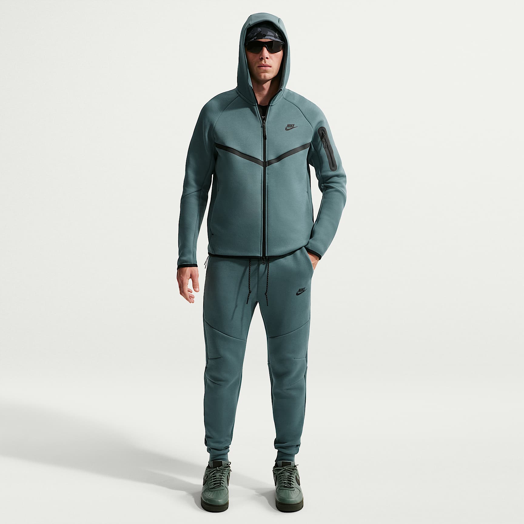 ウォーキング・ランニングウェア Nike Tech Fleece Hoodie & Joggers 