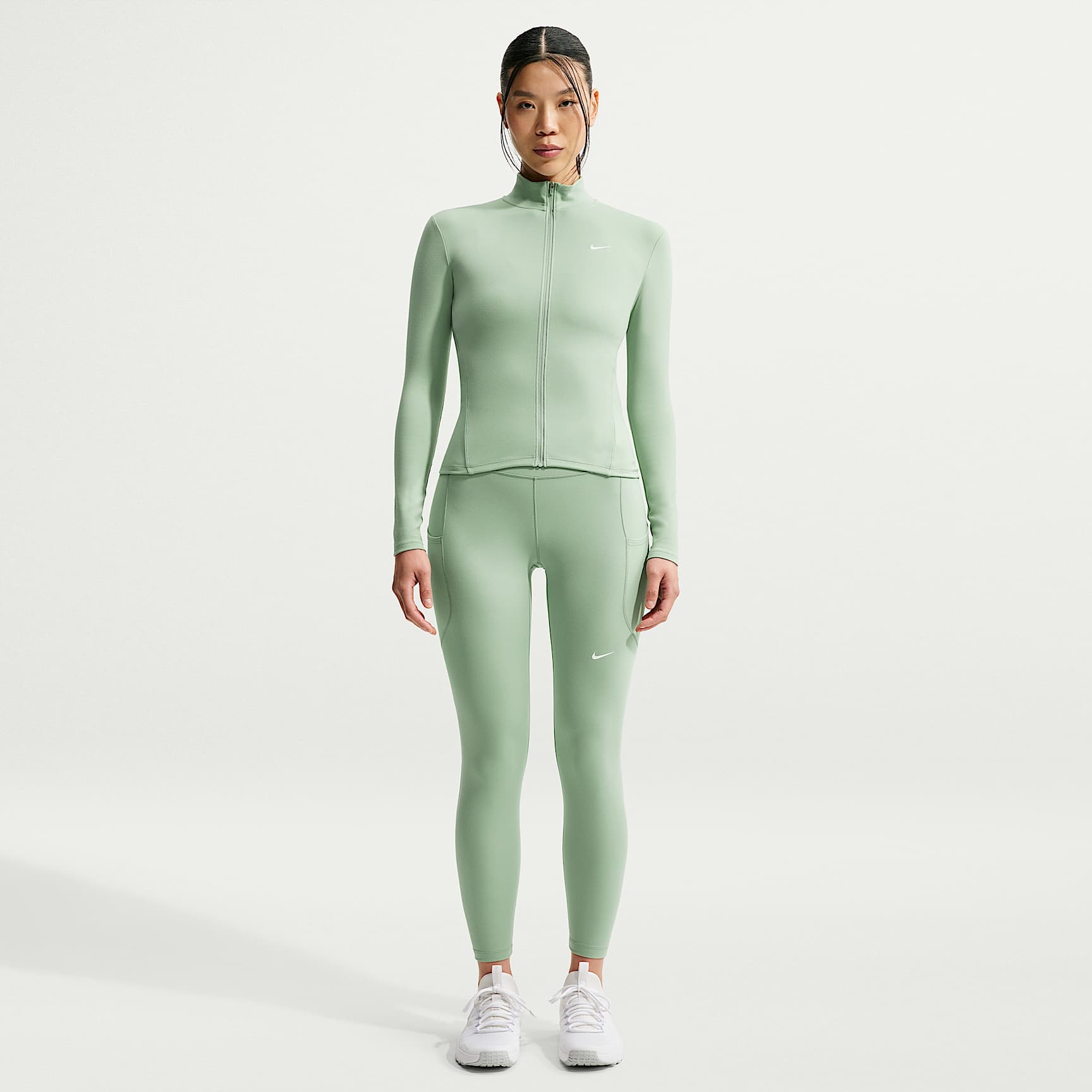 Leggings tiro alto de 7/8 con bolsillos para mujer Nike One