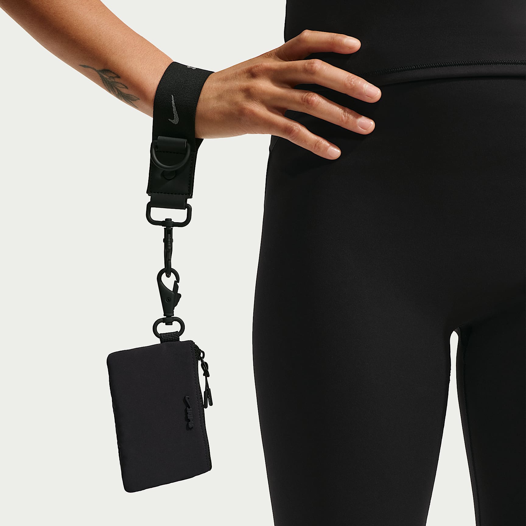 NikeSKIMS Clippable Pouch