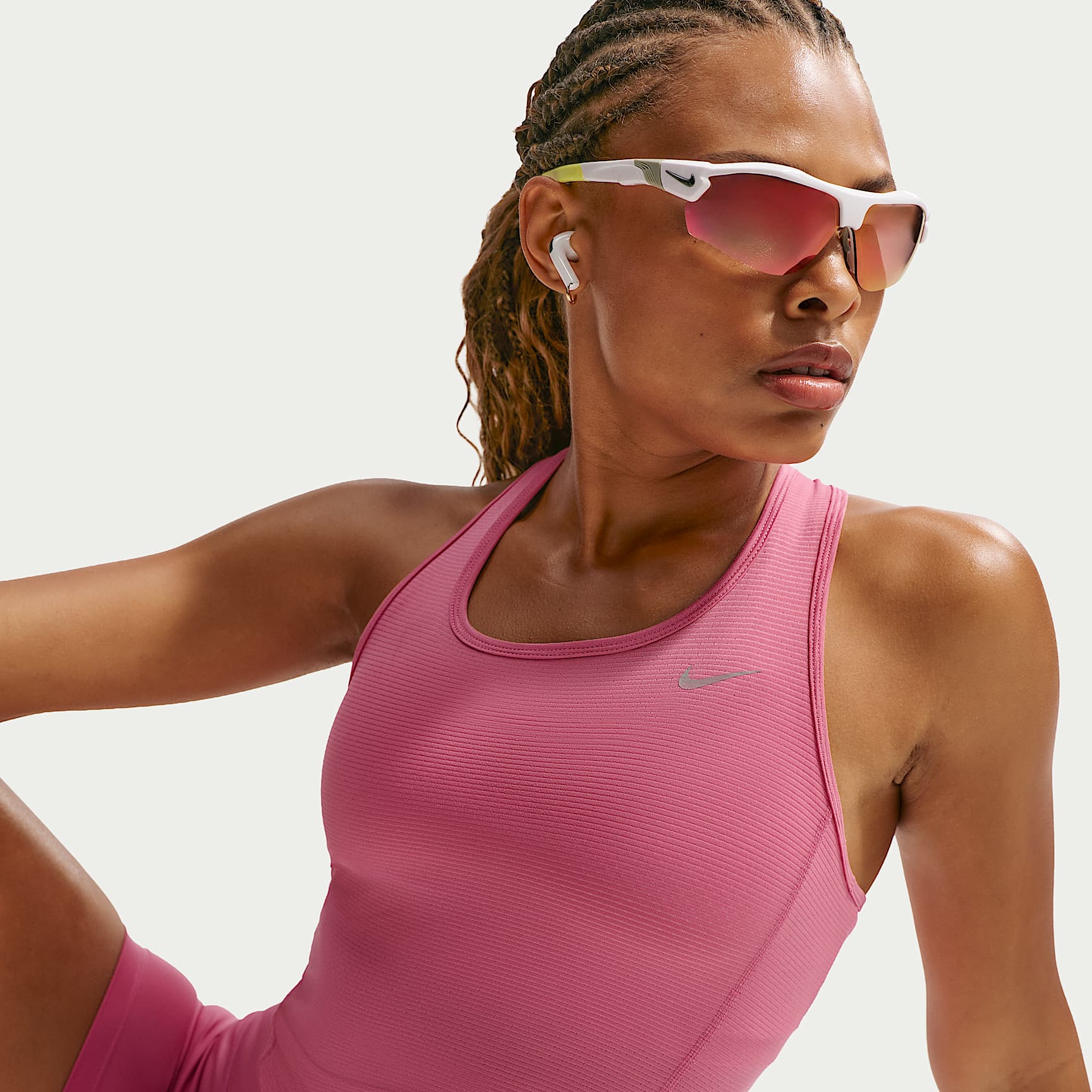 Nike Tempo tettsittende løpeshorts med høyt liv til dame (8 cm)