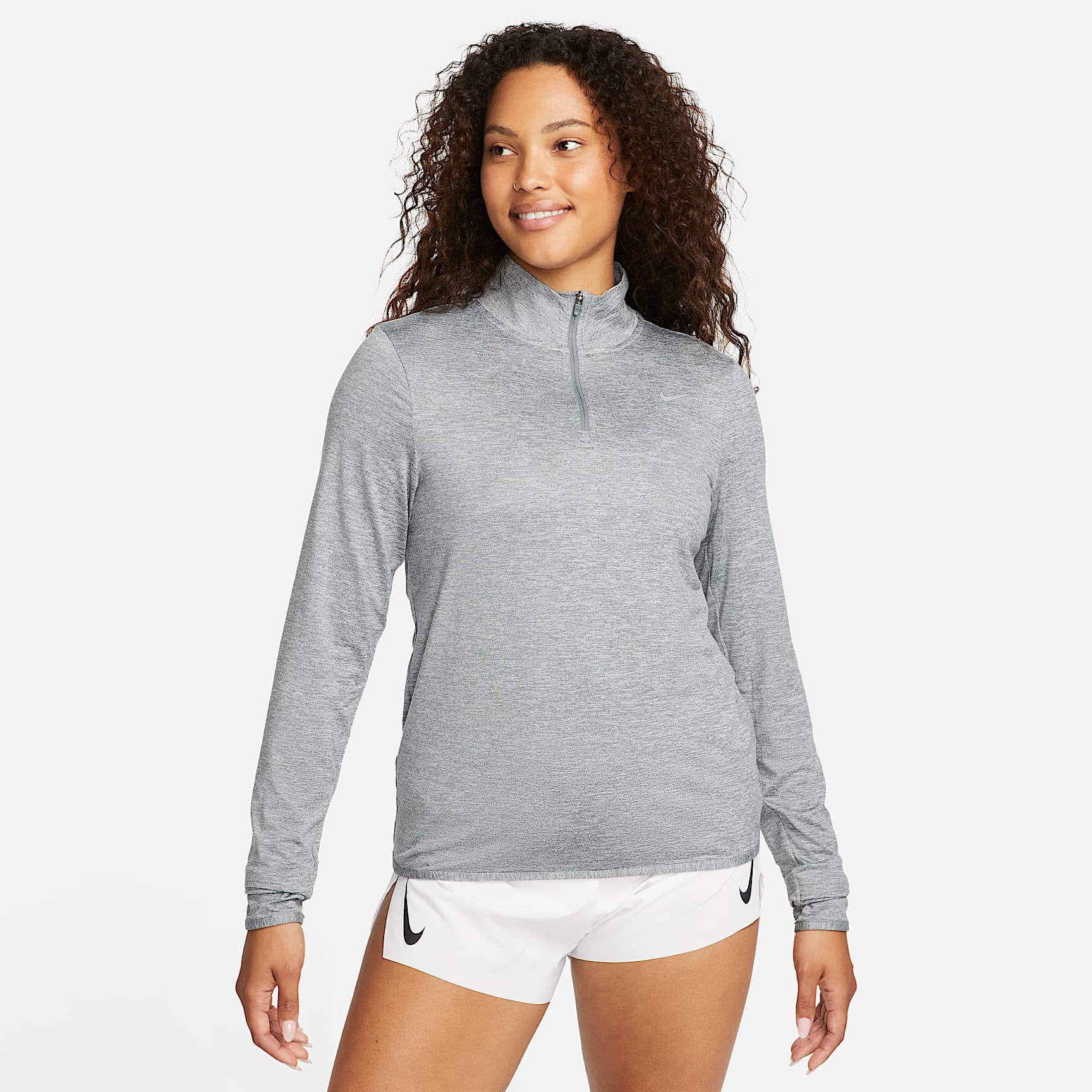 Playera de correr con protección UV de cierre de 1/4 para mujer Nike Swift Element