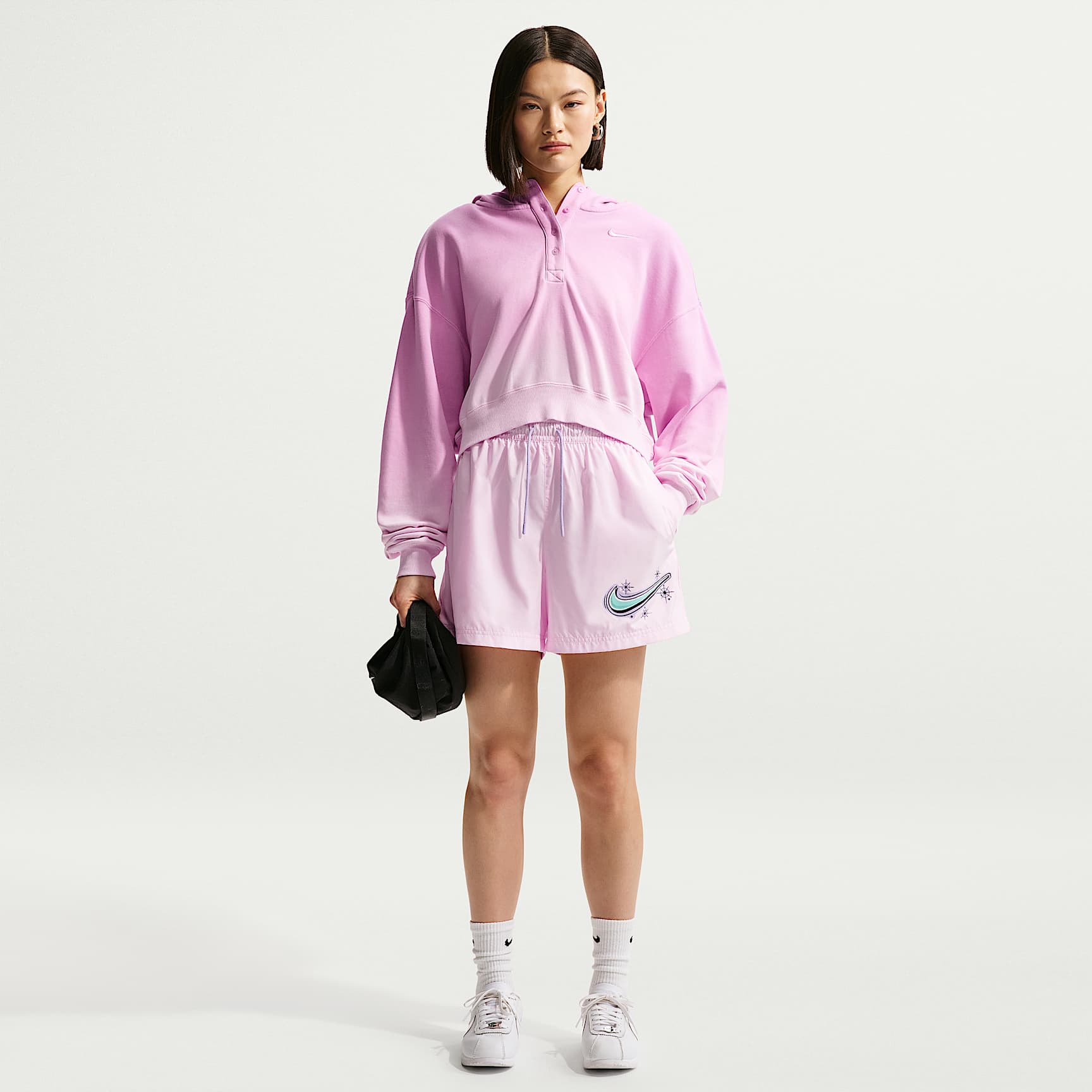 Nike Sportswear Essentials Women's Mid-Rise Woven Shorts