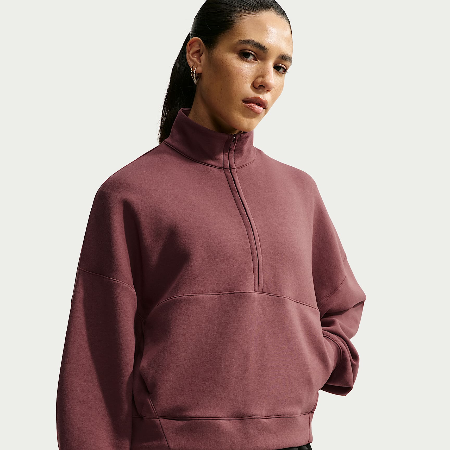 Nike 24.7 ImpossiblySoft Women's Dri-FIT Oversized 1/2-Zip Top