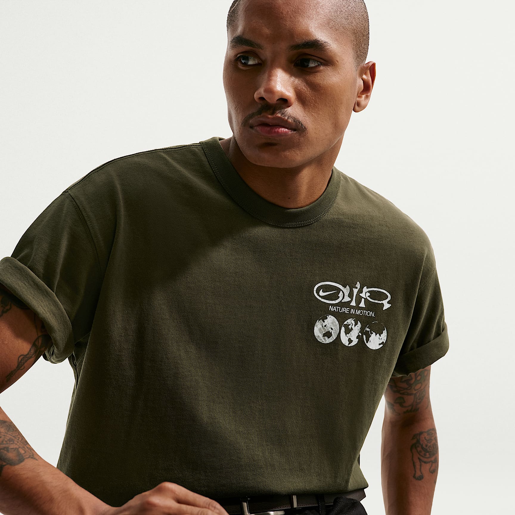 Nike Sportswear Premium Essentials T-Shirt