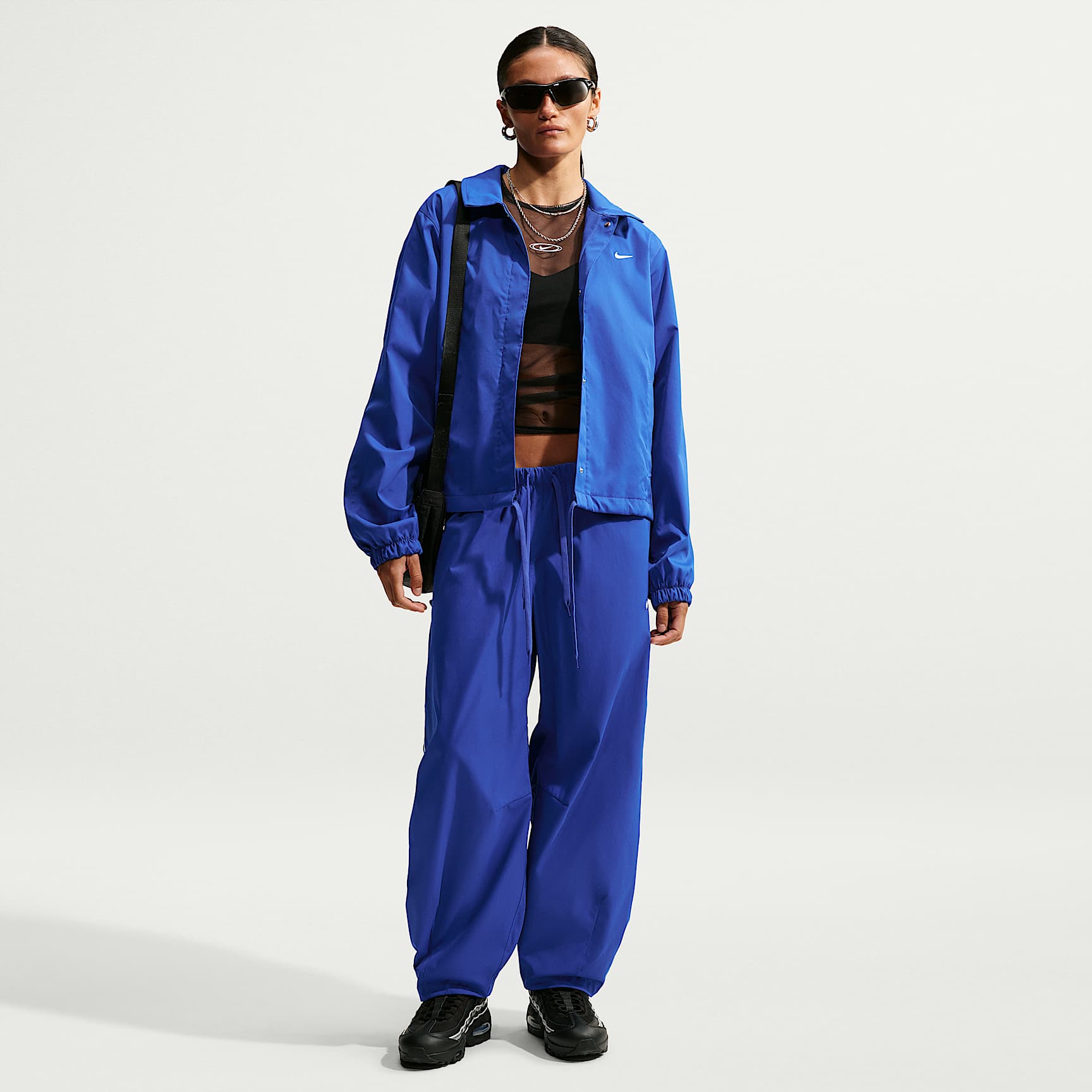 Nike Sportswear Women's Loose Mid-Rise Barrel Pants