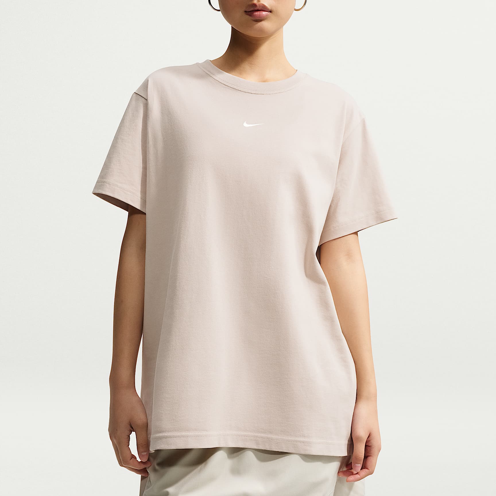 Nike Sportswear Classic Women's Oversized T-Shirt