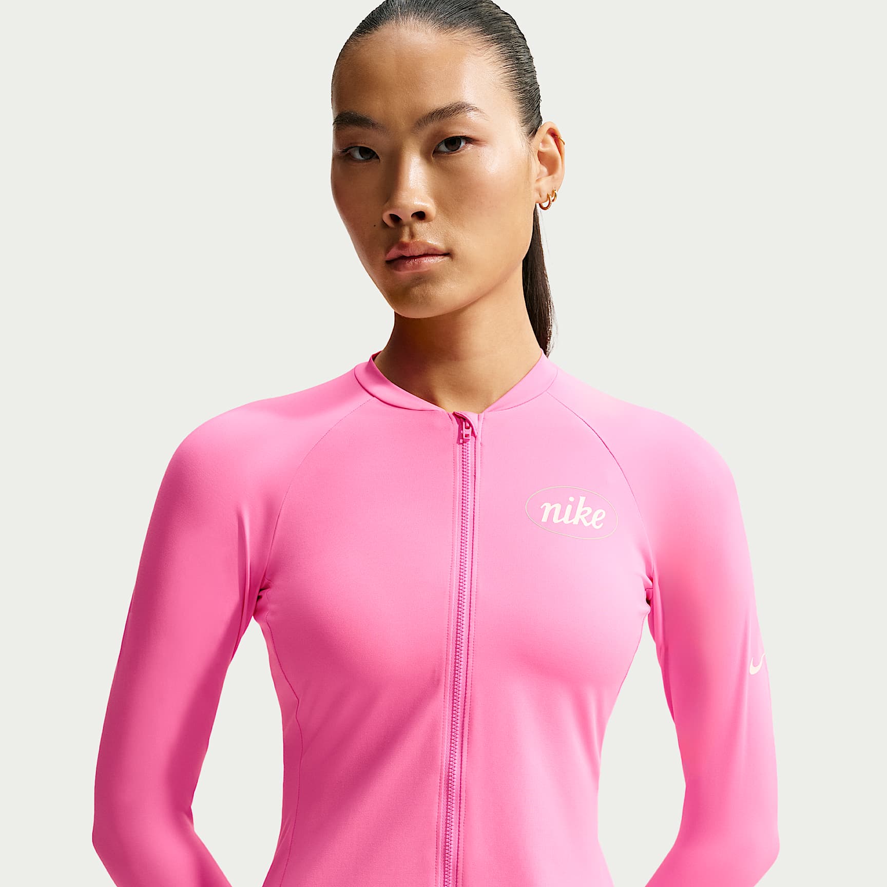 Playera de manga larga con cierre Dri-FIT UV para mujer Nike Swim Hydroguard