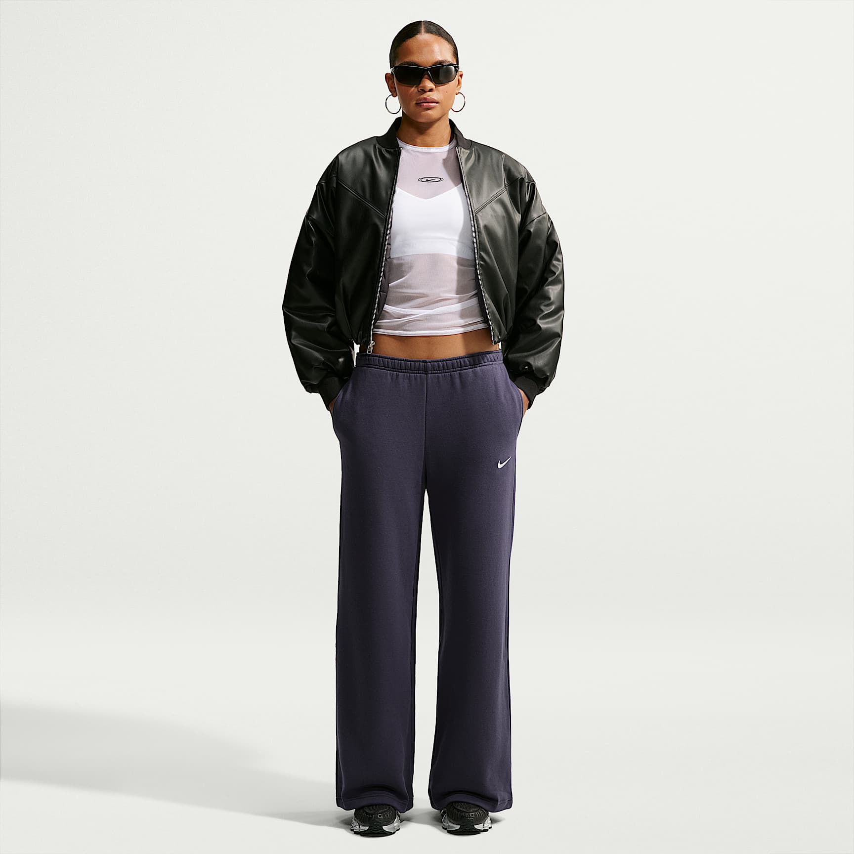 Pants de tiro medio y pierna amplia para mujer Nike Studio Fleece Medium Weight