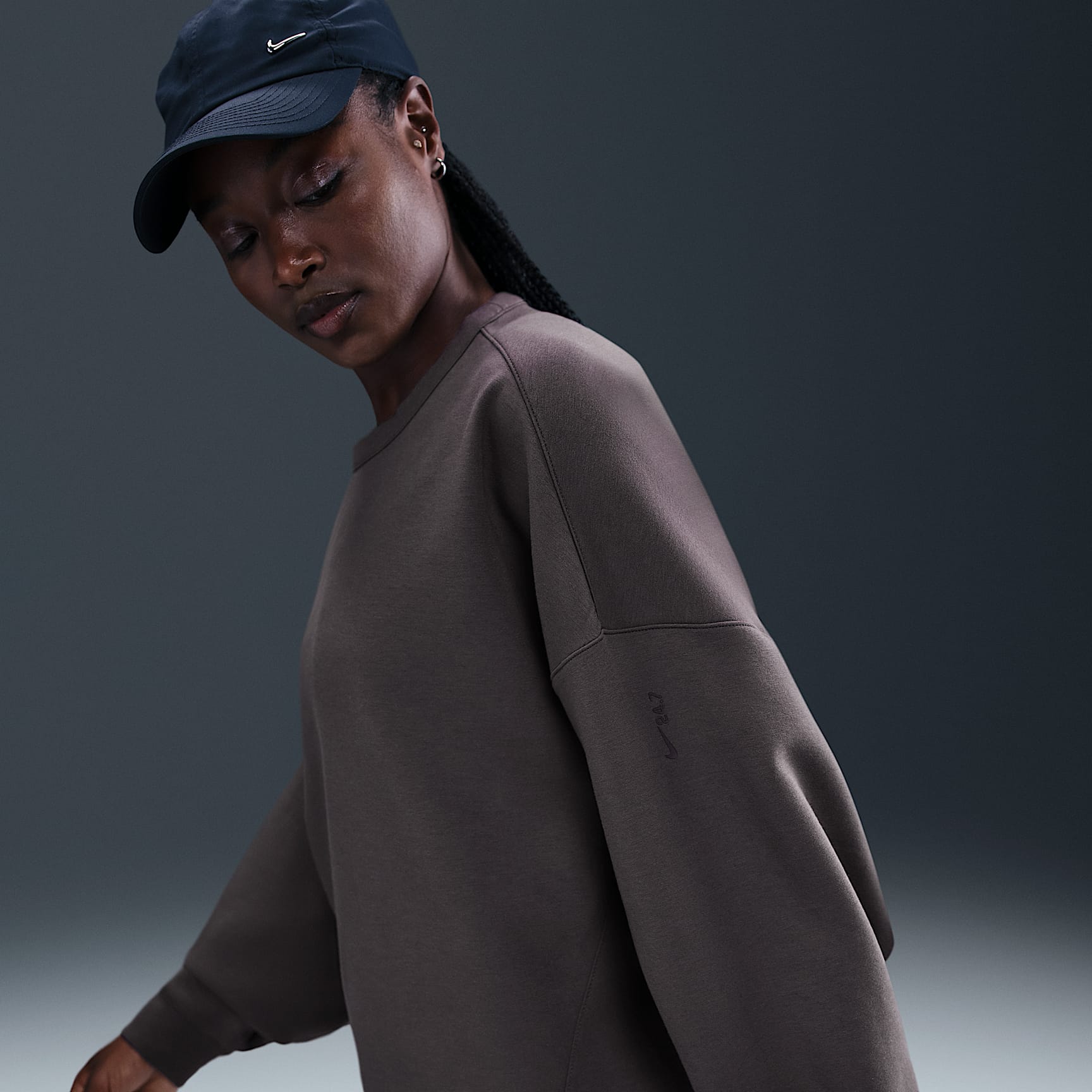 Nike 24.7 ImpossiblySoft Women's Dri-FIT Oversized Crew-Neck Top