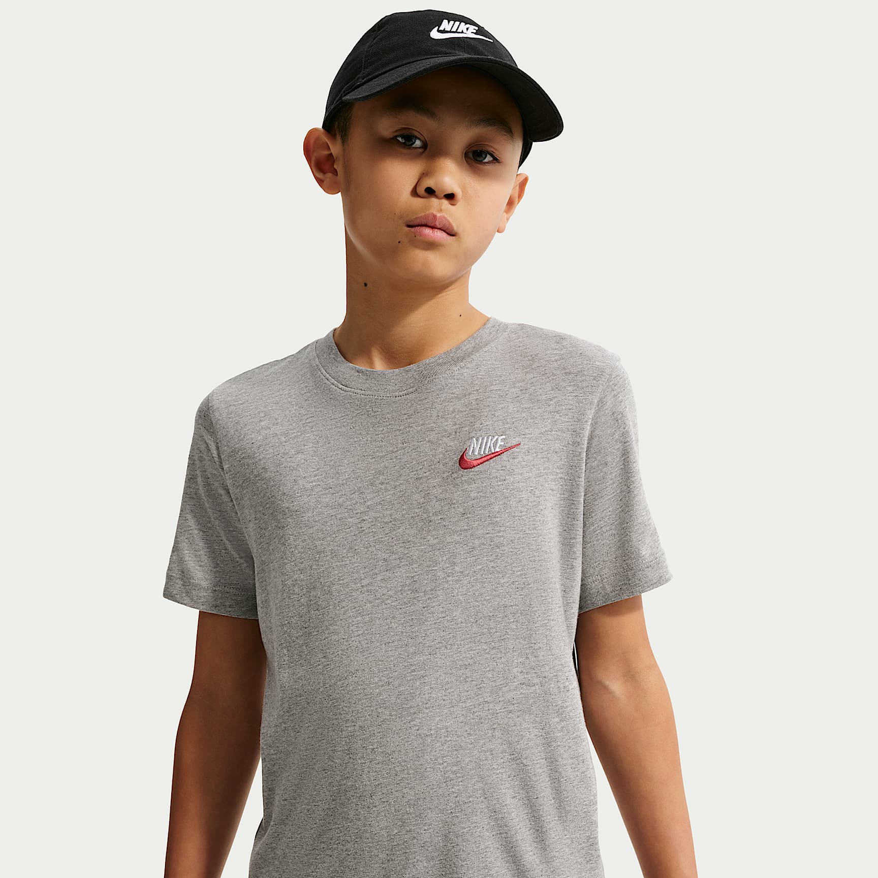 Playera para niños talla grande Nike Sportswear