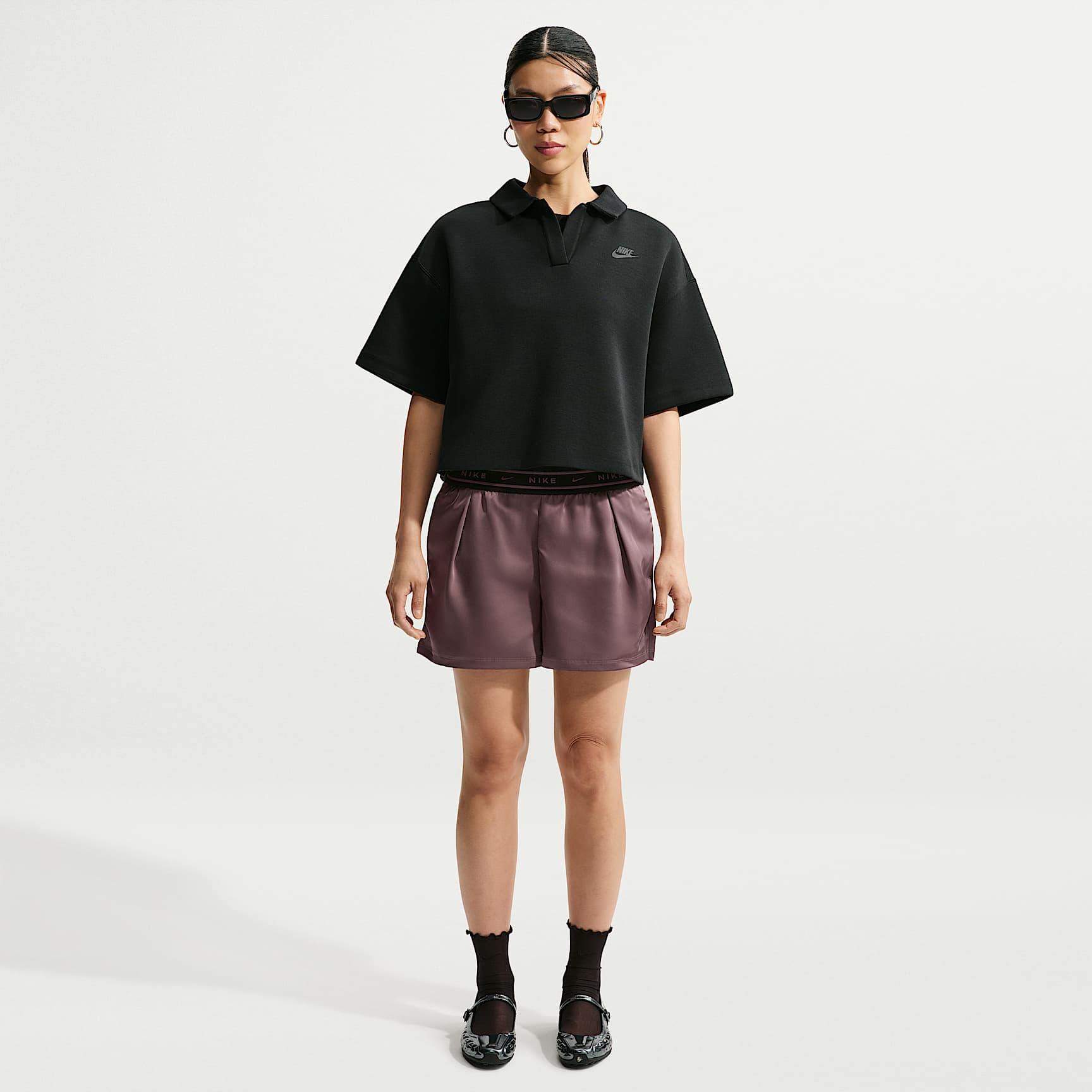 나이키 스포츠웨어 여성 루즈 핏 미드라이즈 새틴 쇼츠