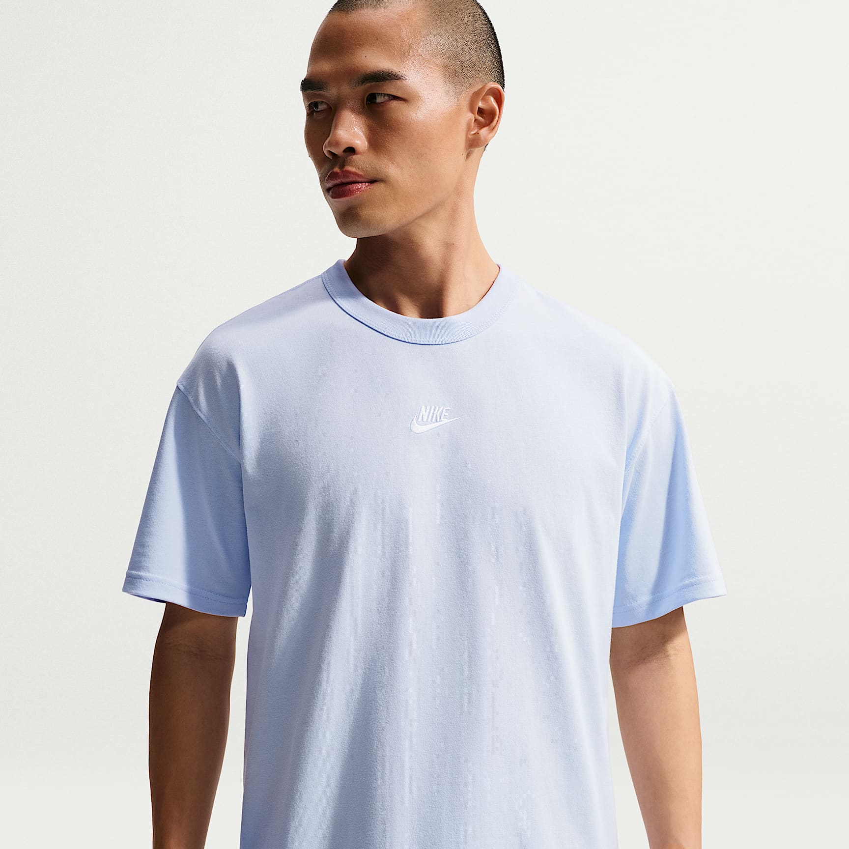 나이키 스포츠웨어 프리미엄 에센셜 남성 티셔츠