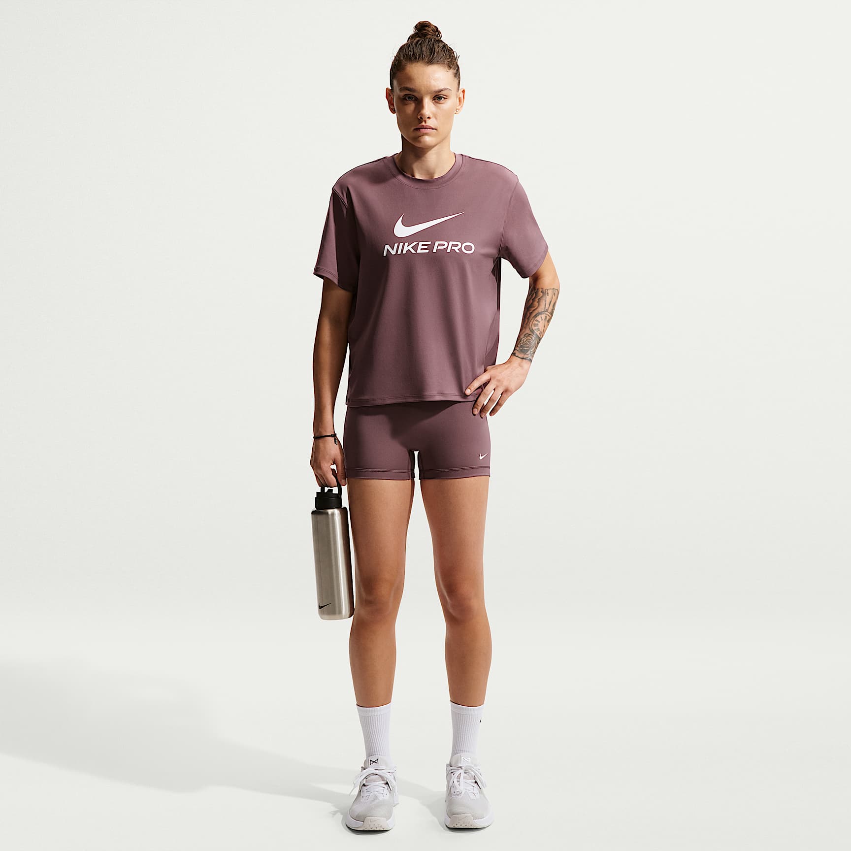 Nike Pro Women's Mid-Rise 7.5cm (approx.) Biker Shorts