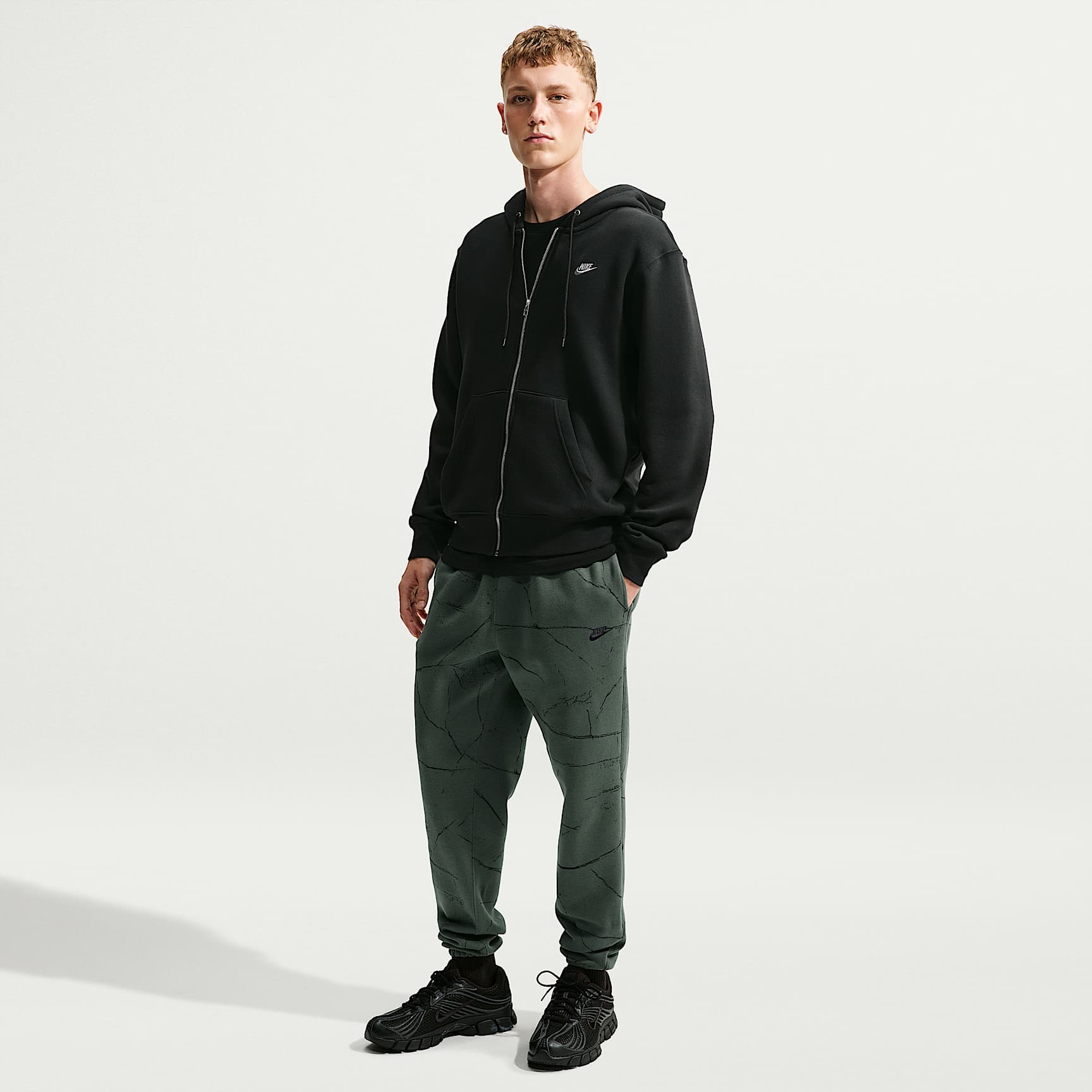 Nike Club Men's Fleece Cuffed Pants