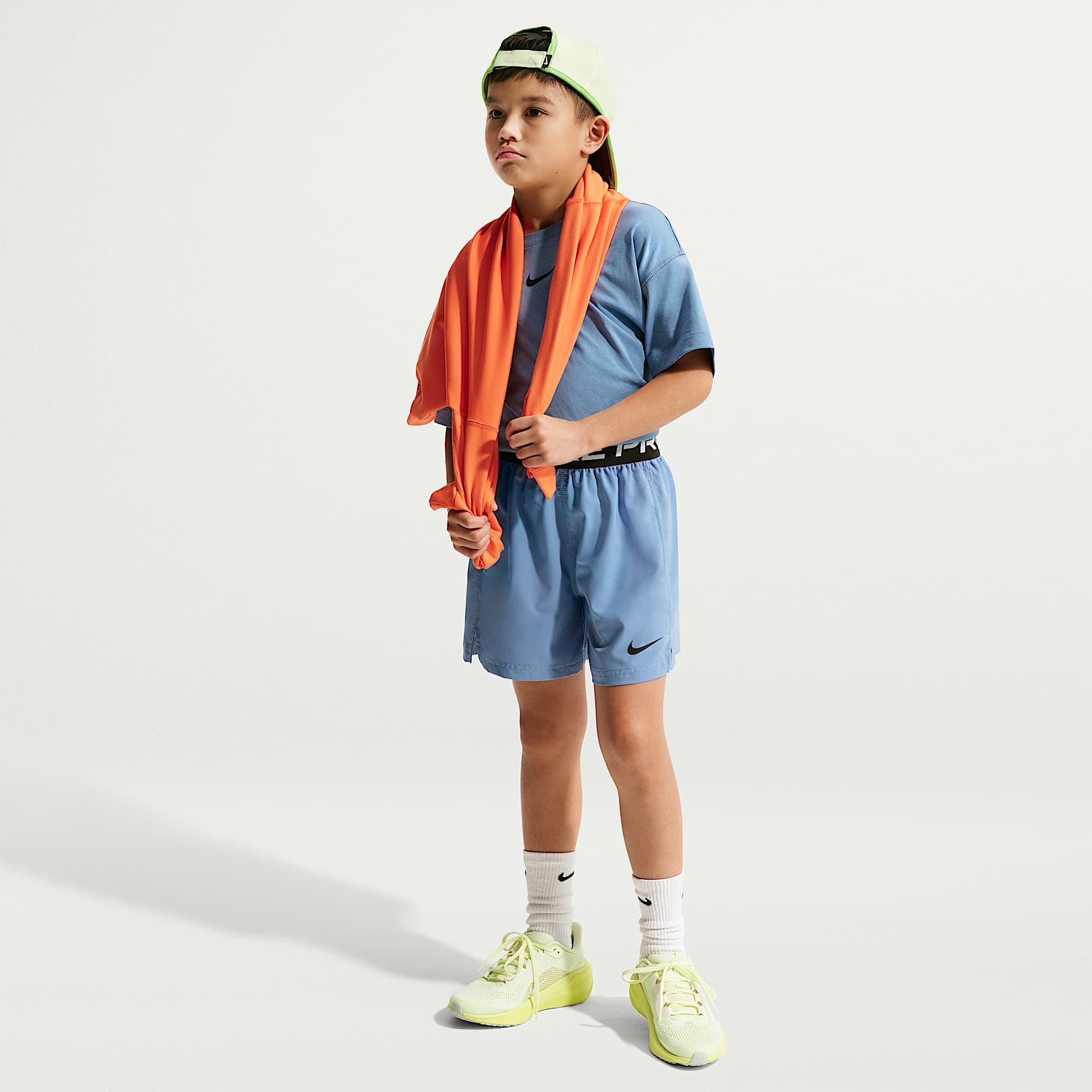 Shorts de entrenamiento Dri-FIT para niño talla grande Nike Pro