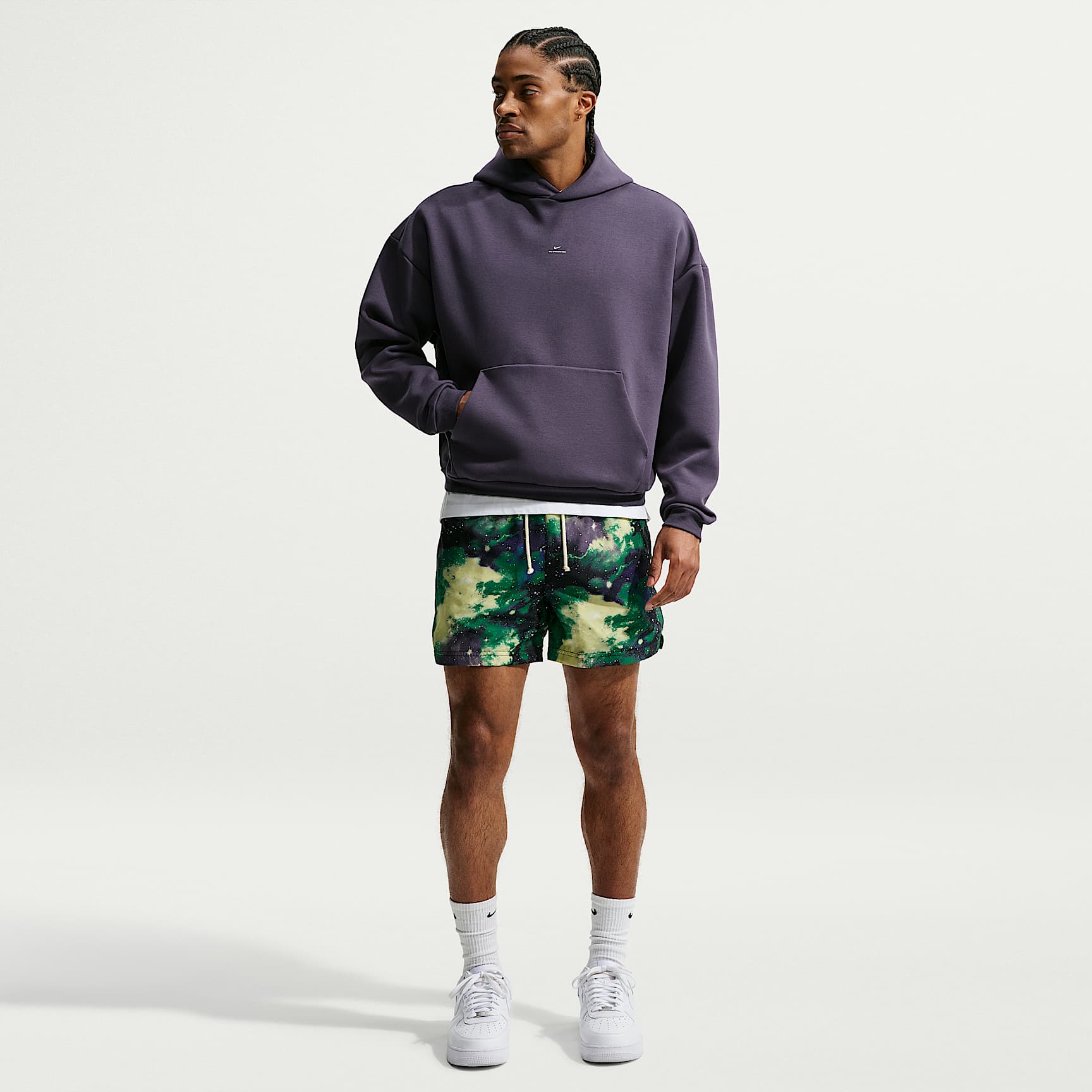 Nike Standard Issue Men's 5" Woven Basketball Shorts