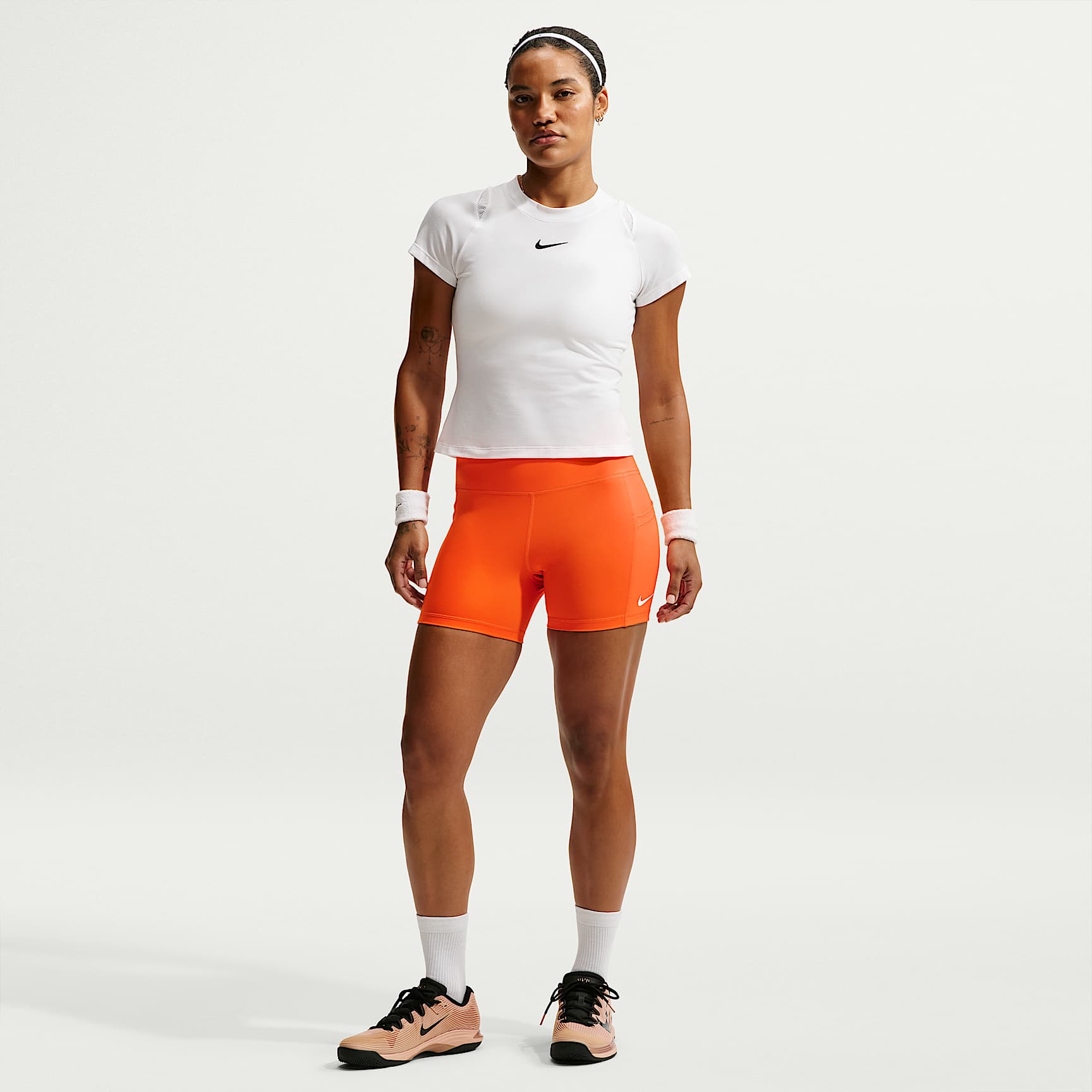 Shorts de tenis Dri-FIT con bolsillos para mujer NikeCourt