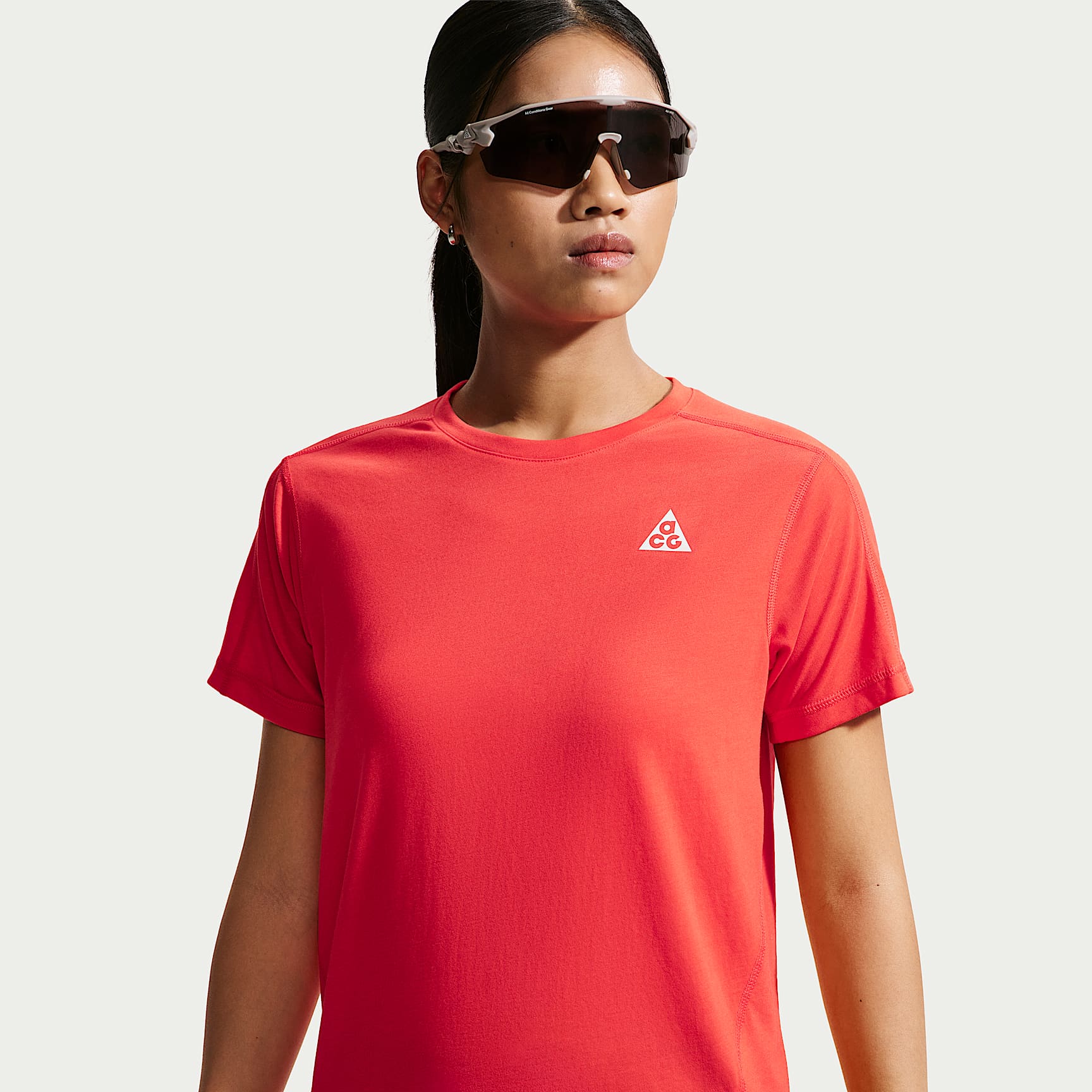 ナイキ ACG ウィメンズ Dri-FIT ショートスリーブ トレイルランニングトップス