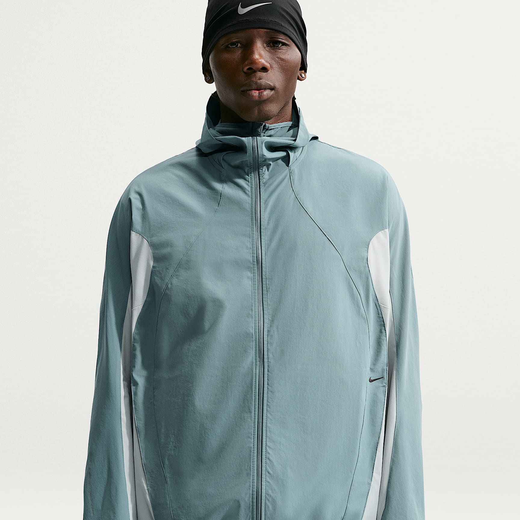Nike Tech Helios Men's Dri-FIT Long-Sleeve Shell