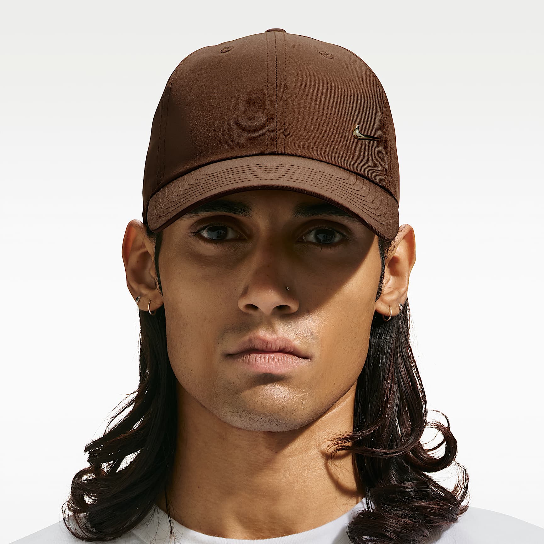 Nike Dri-FIT Club Unstructured Metal Swoosh Cap