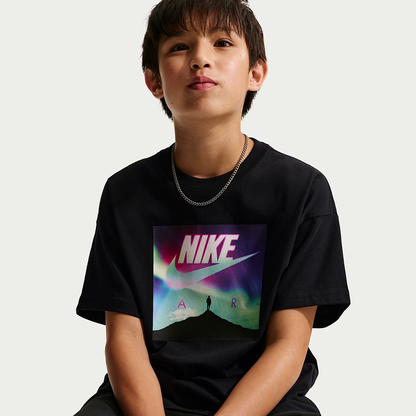 Nike Sportswear Older Kids' T-Shirt