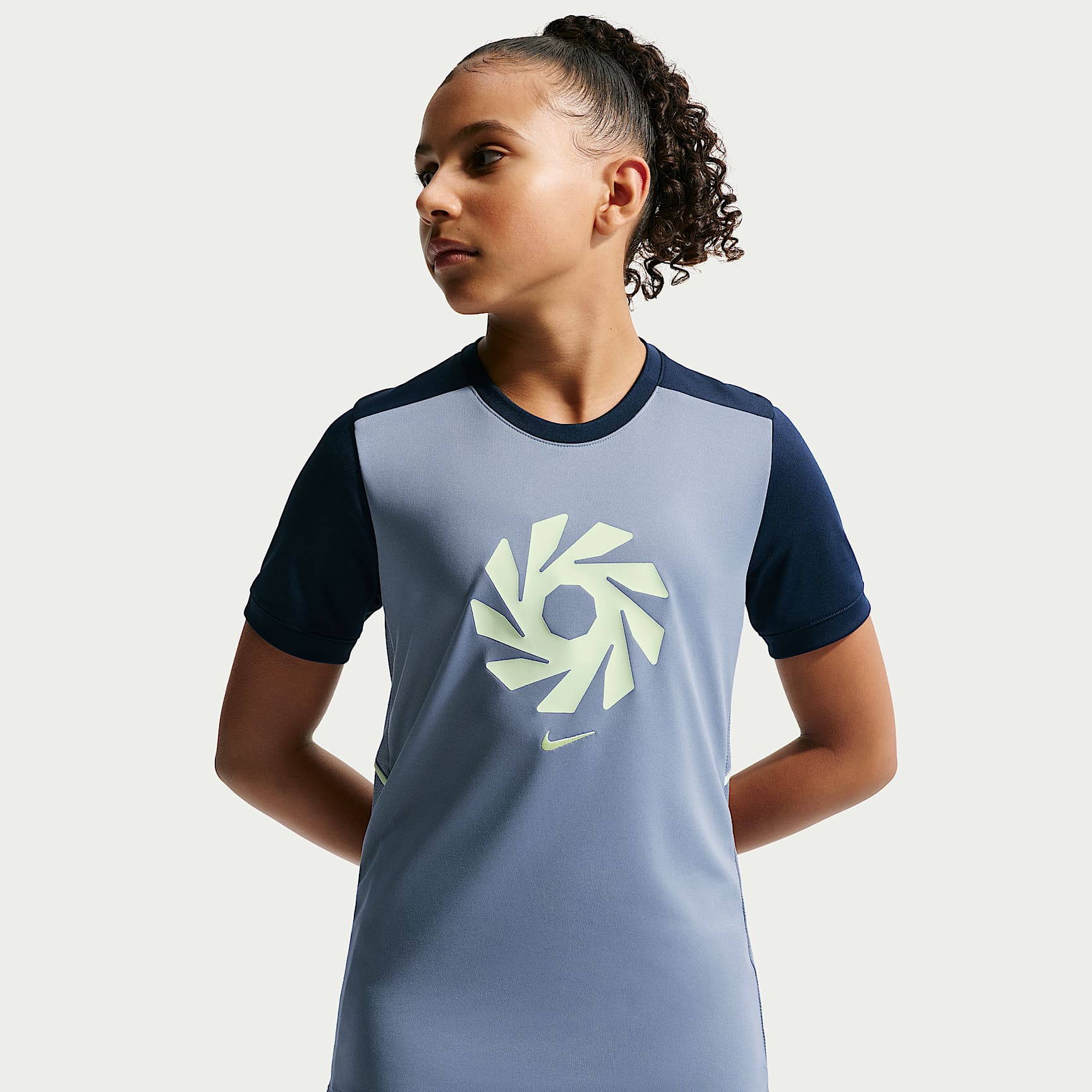Playera de futbol de manga corta Nike Dri-FIT para niños talla grande Erling Haaland Academy