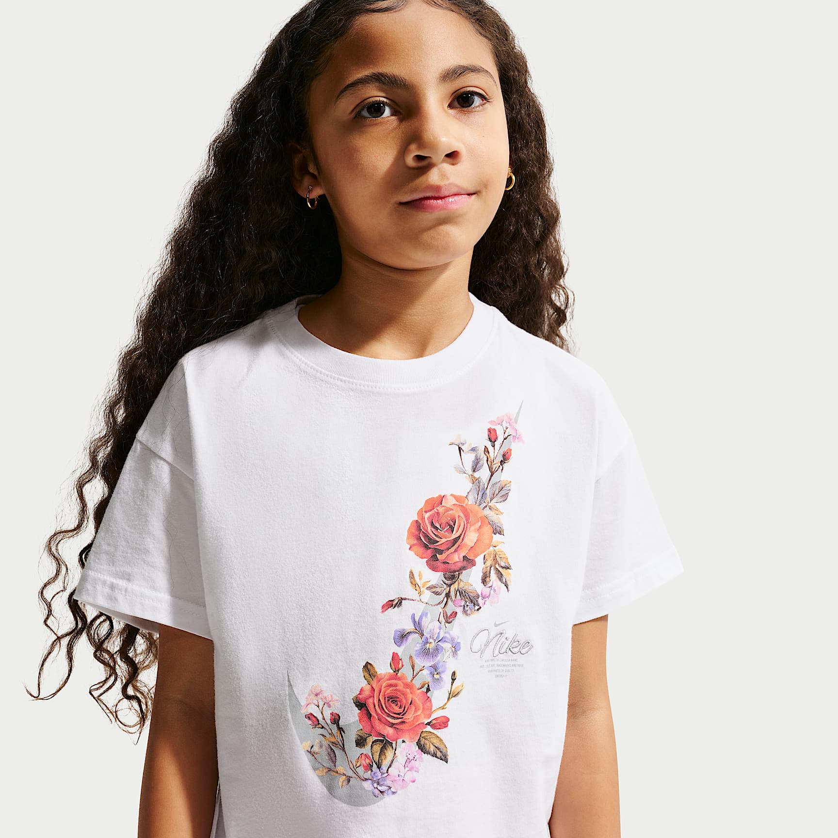 Nike Sportswear Big Kids' (Girls') T-Shirt