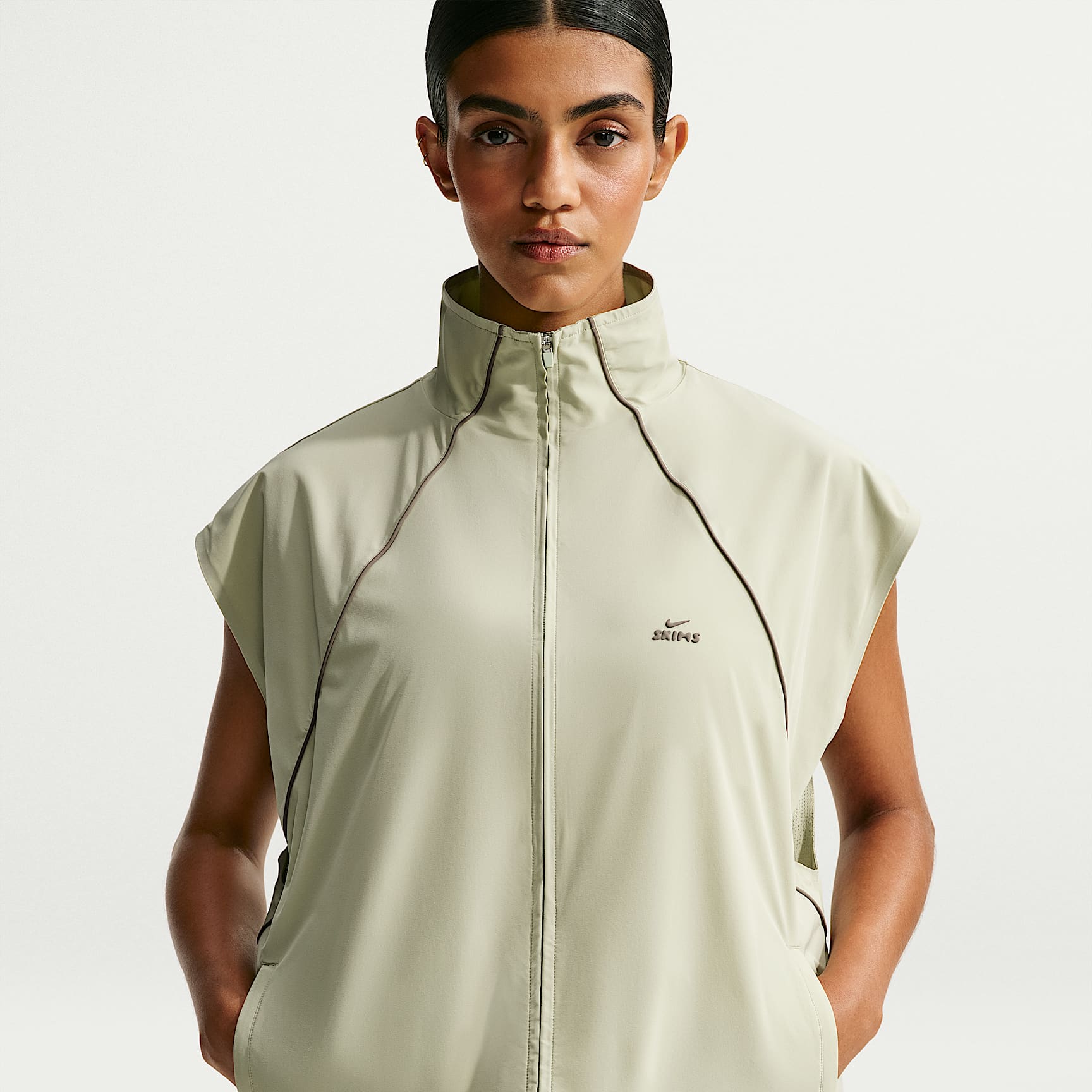NikeSKIMS Stretch Nylon Chaleco oversize - Mujer