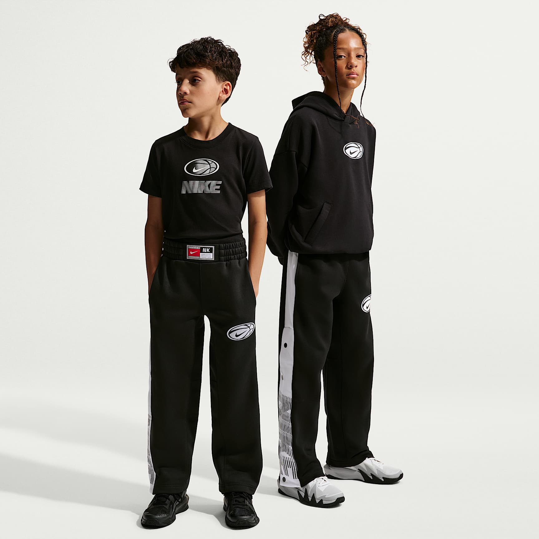 Nike Older Kids' Basketball Trousers