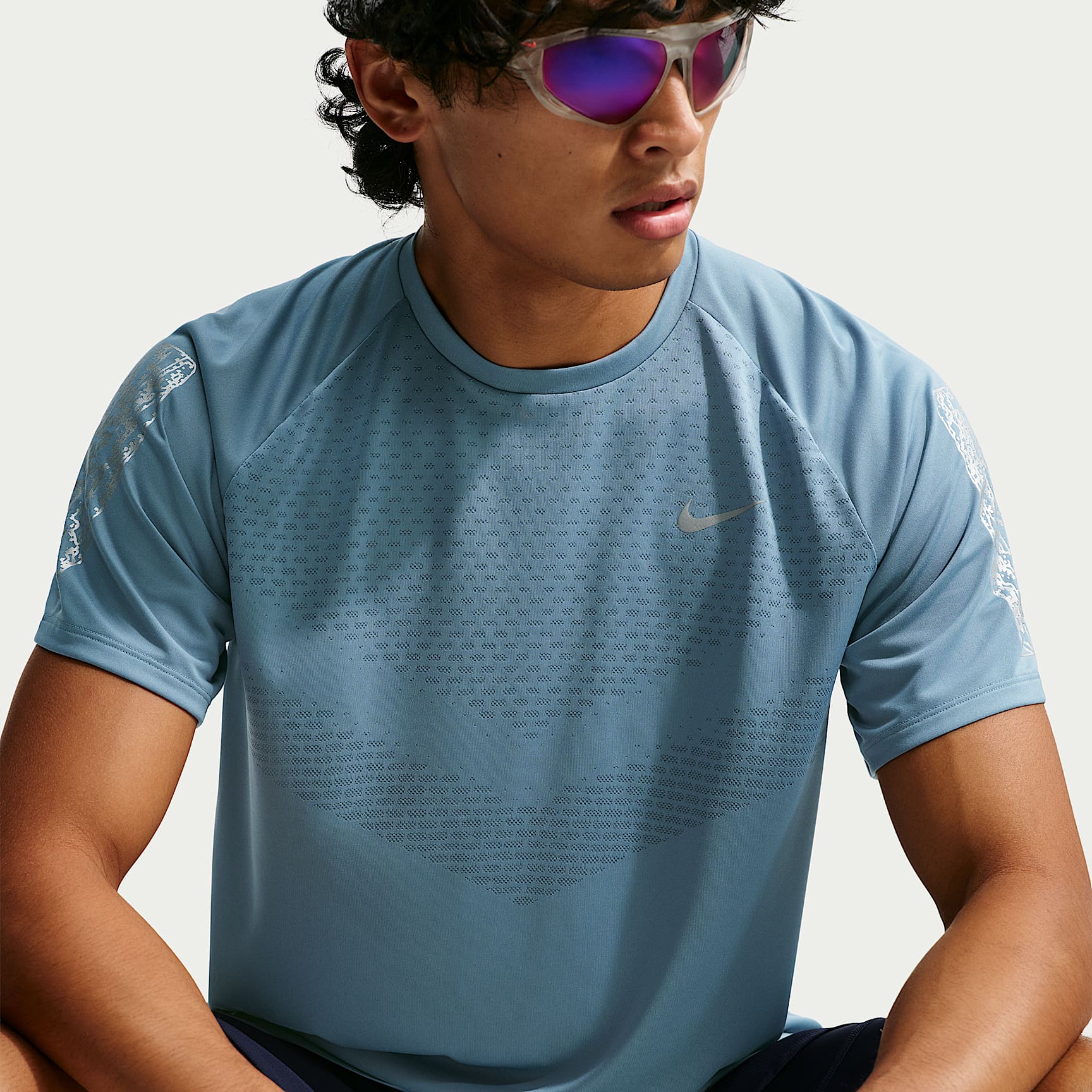 Playera de correr de manga corta Dri-FIT acondicionada para el invierno para hombre Nike Stride