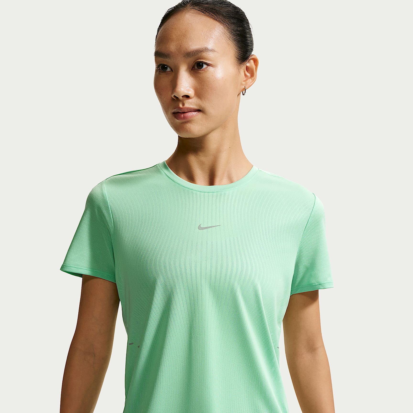 Nike Swift Women's Aero-FIT Short-Sleeve Running Top