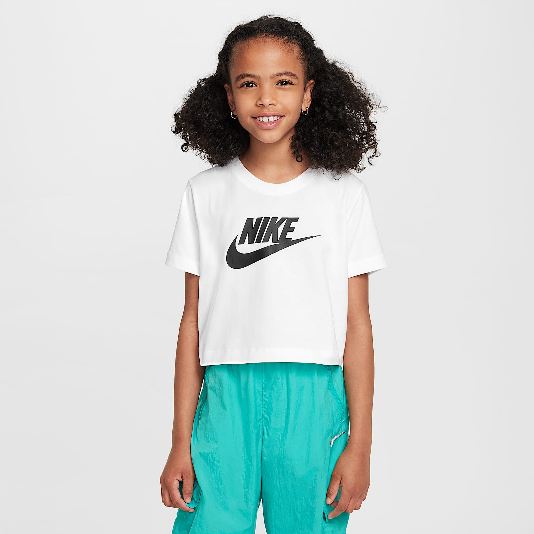 Nike Sportswear Big Kids' (Girls') Cropped T-Shirt
