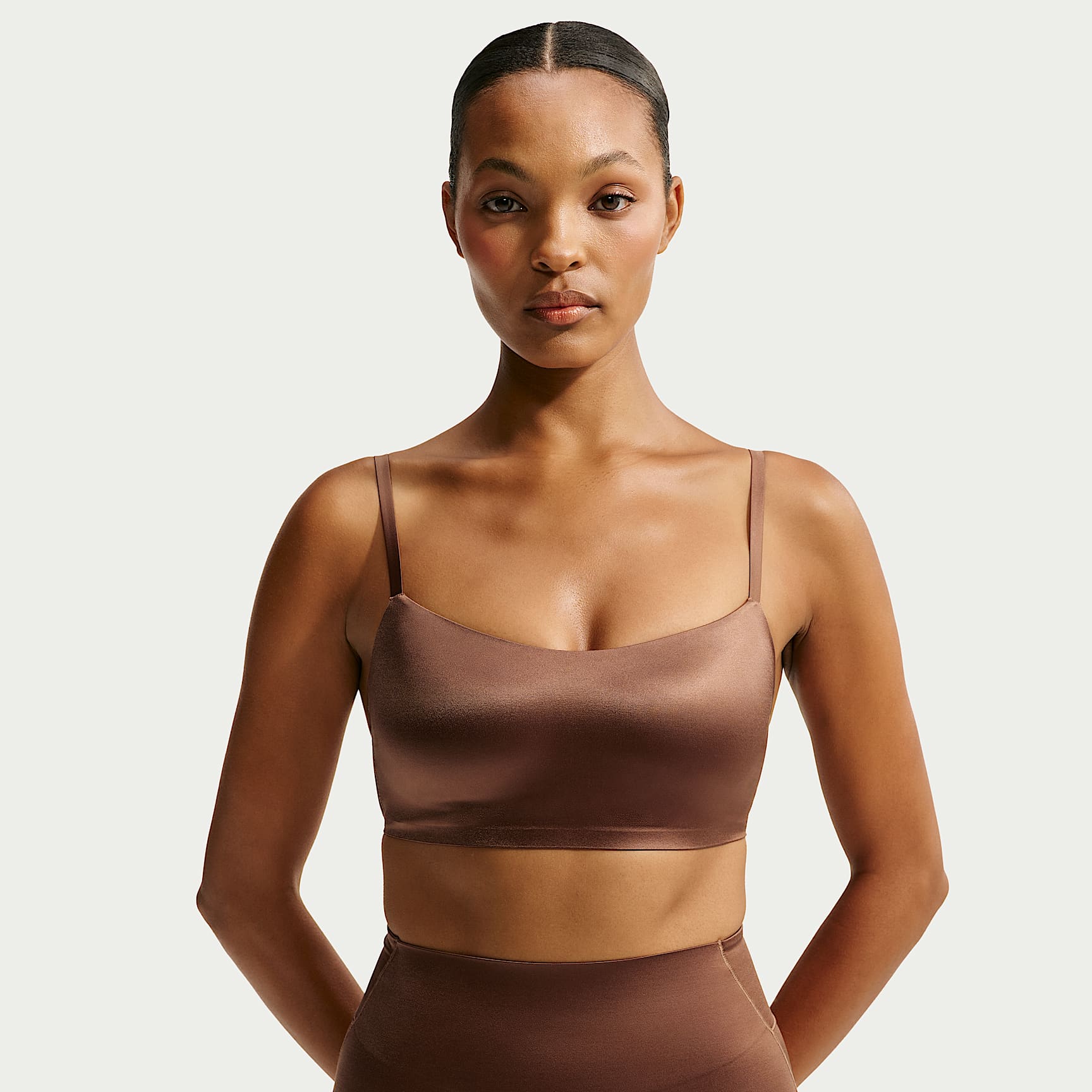 NikeSKIMS Satin Shine Sujetador de cuello redondo Cami - Mujer